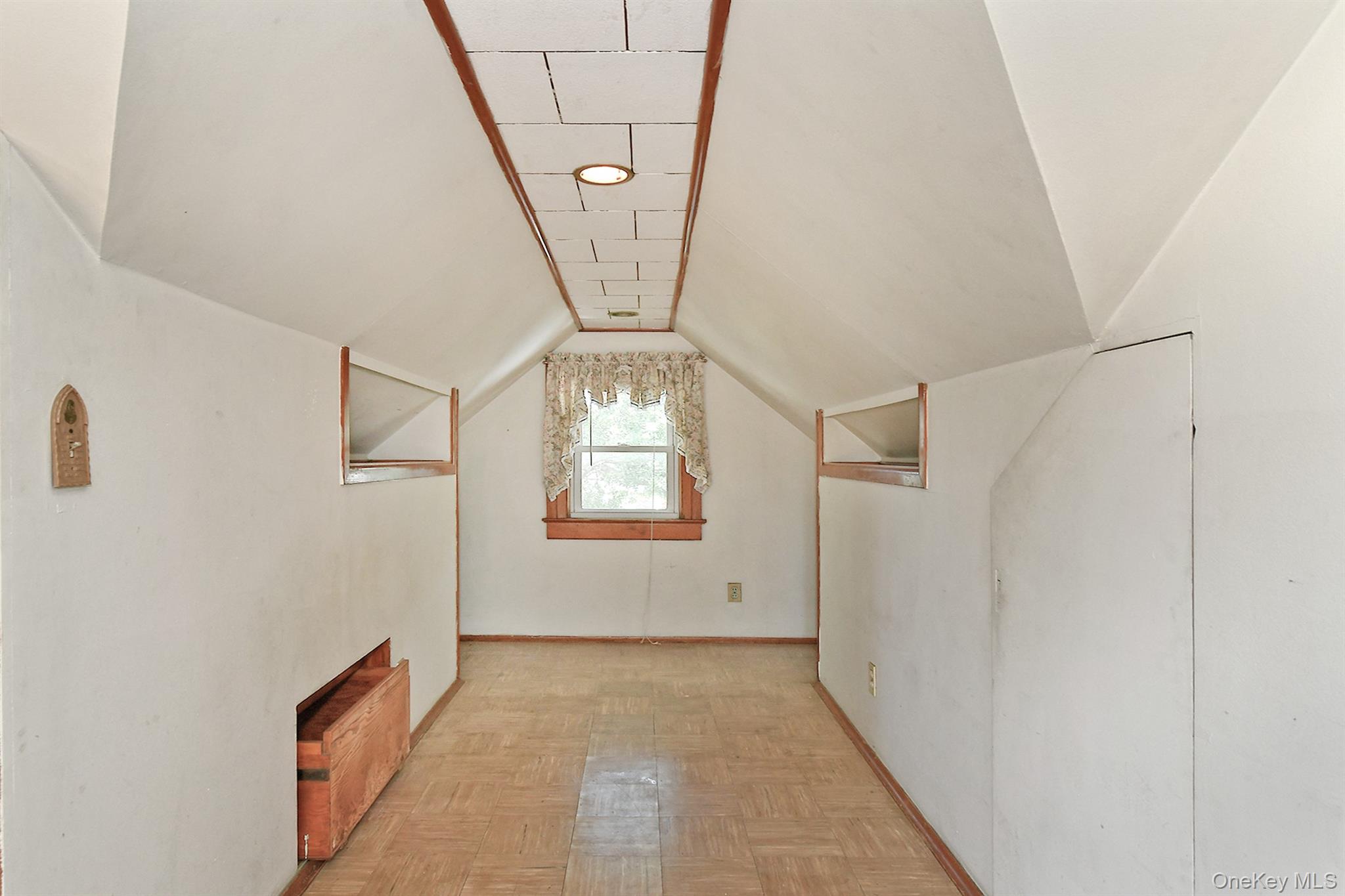 12 Hull Avenue — photo 19
