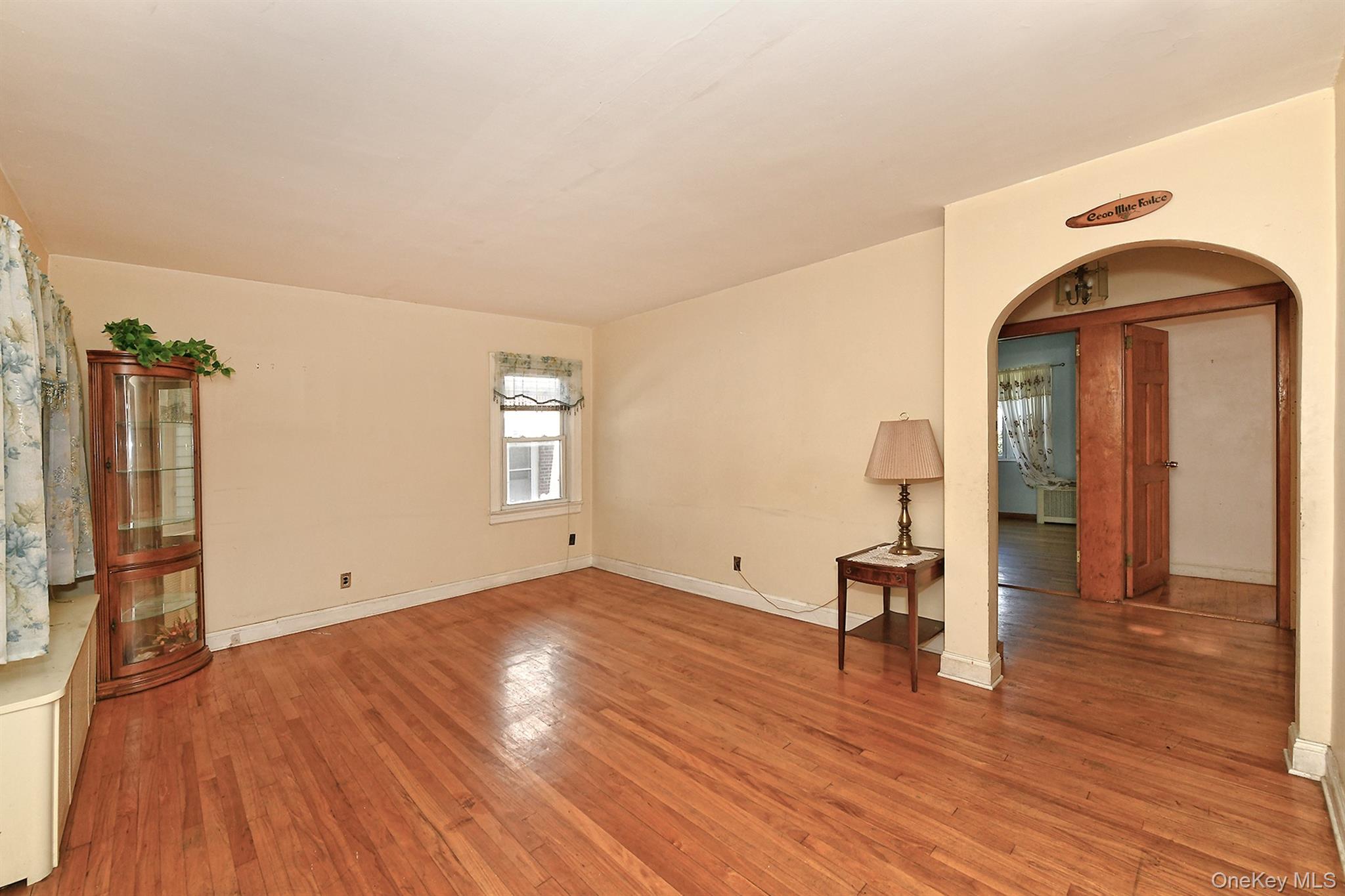 12 Hull Avenue — photo 8