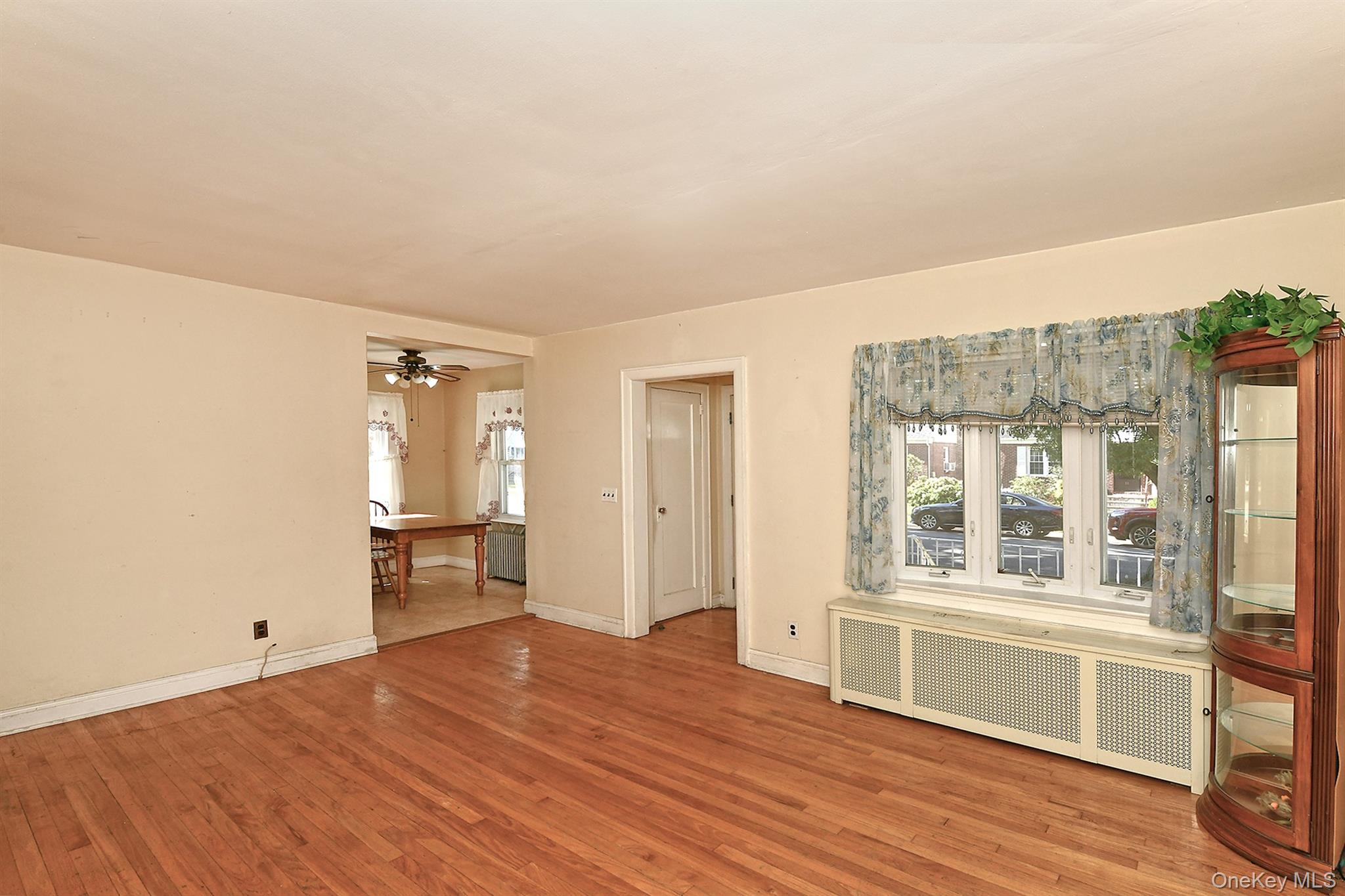 12 Hull Avenue — photo 10