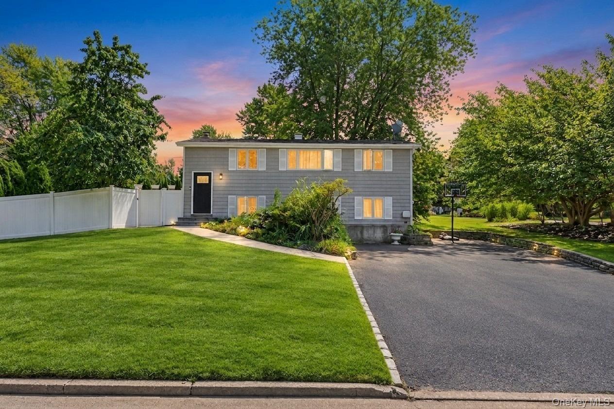19 Badger Lane, East Setauket