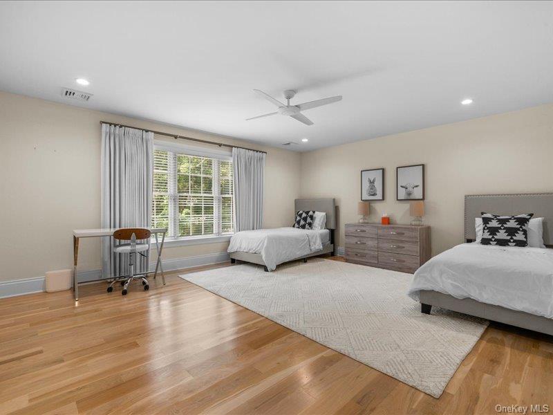 421 Edge of Woods Road — photo 24