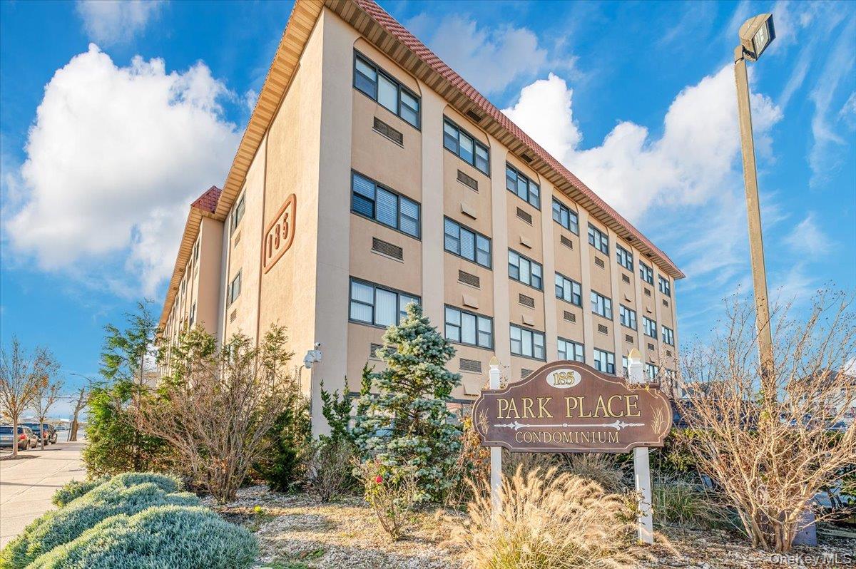 185 Park Avenue #201, Long Beach