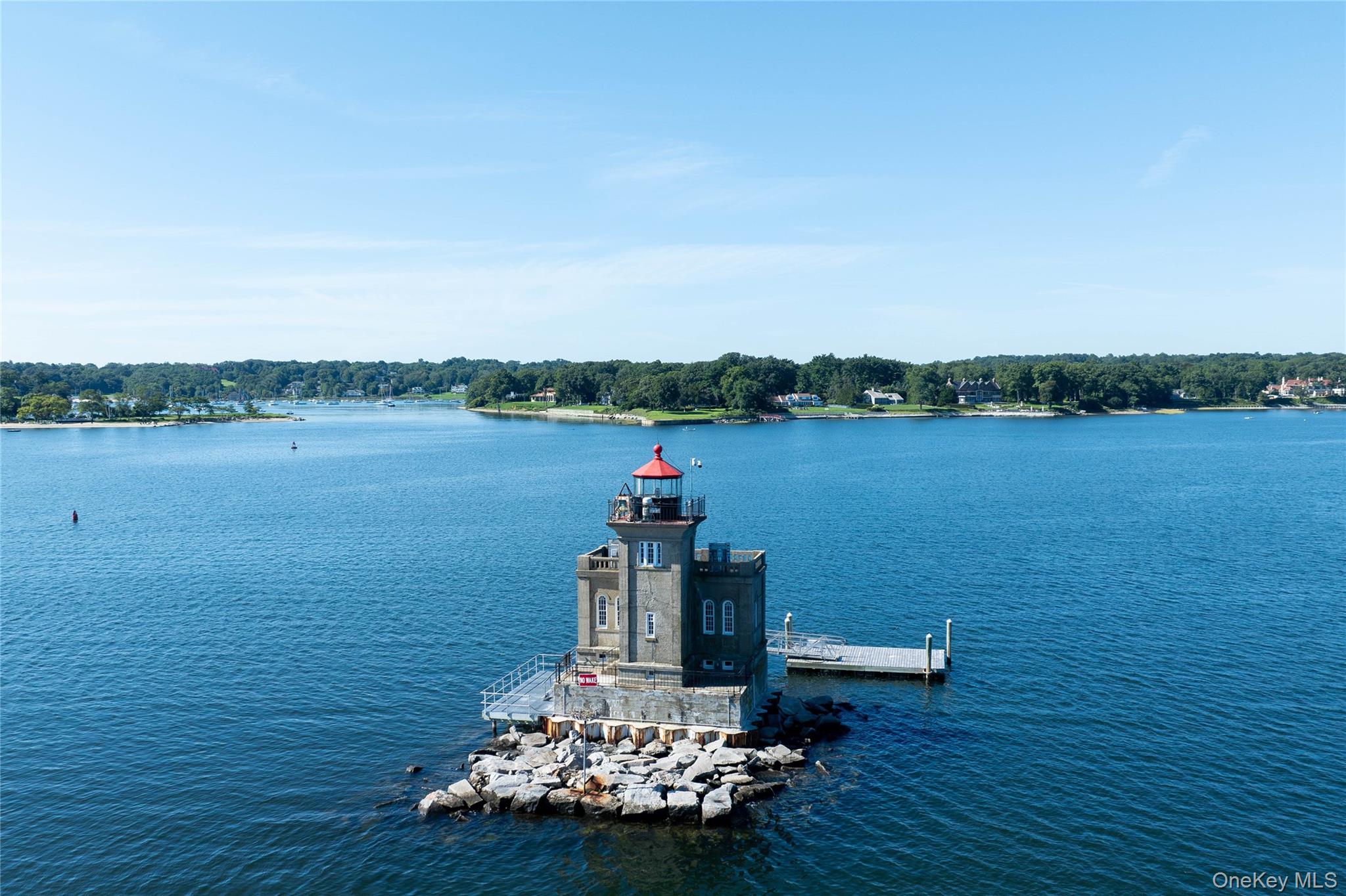 7 Lighthouse Point — photo 15