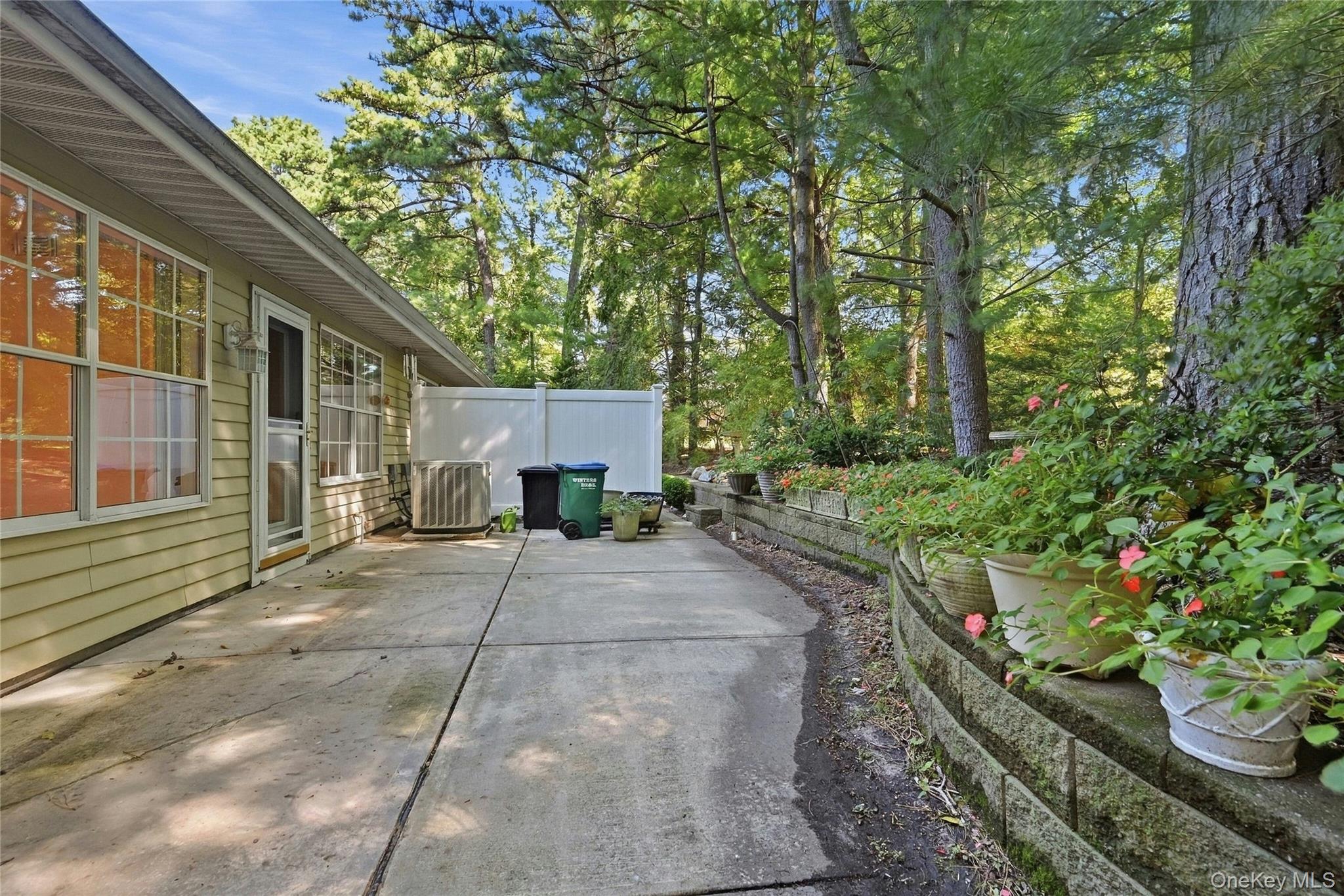 9 Oakdale Court — photo 29