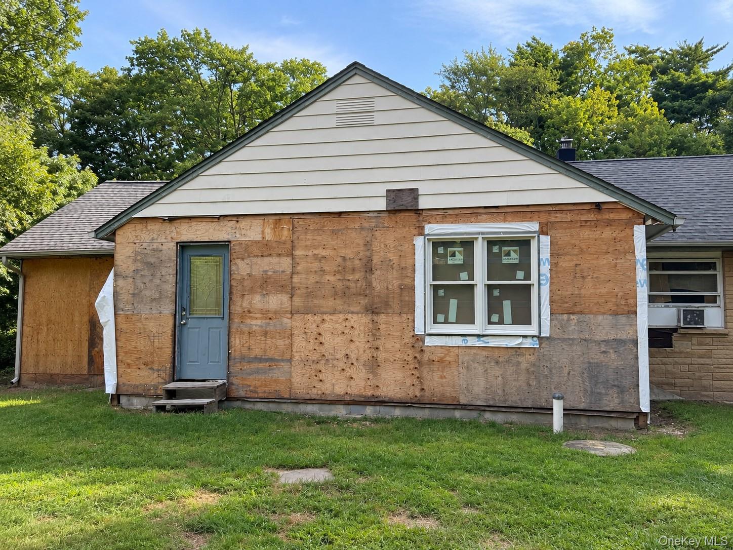 715 E Hampton Sag Harbor Turnpike, Sag Harbor
