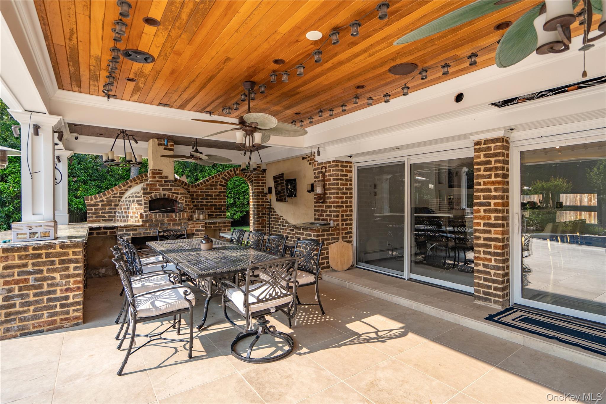 213 Guinea Woods Road — photo 37