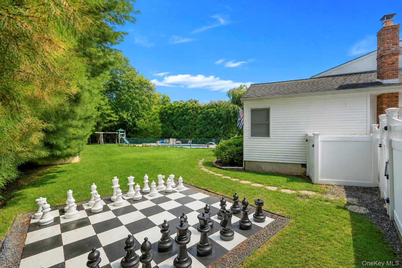 124 Bayview Drive — photo 41