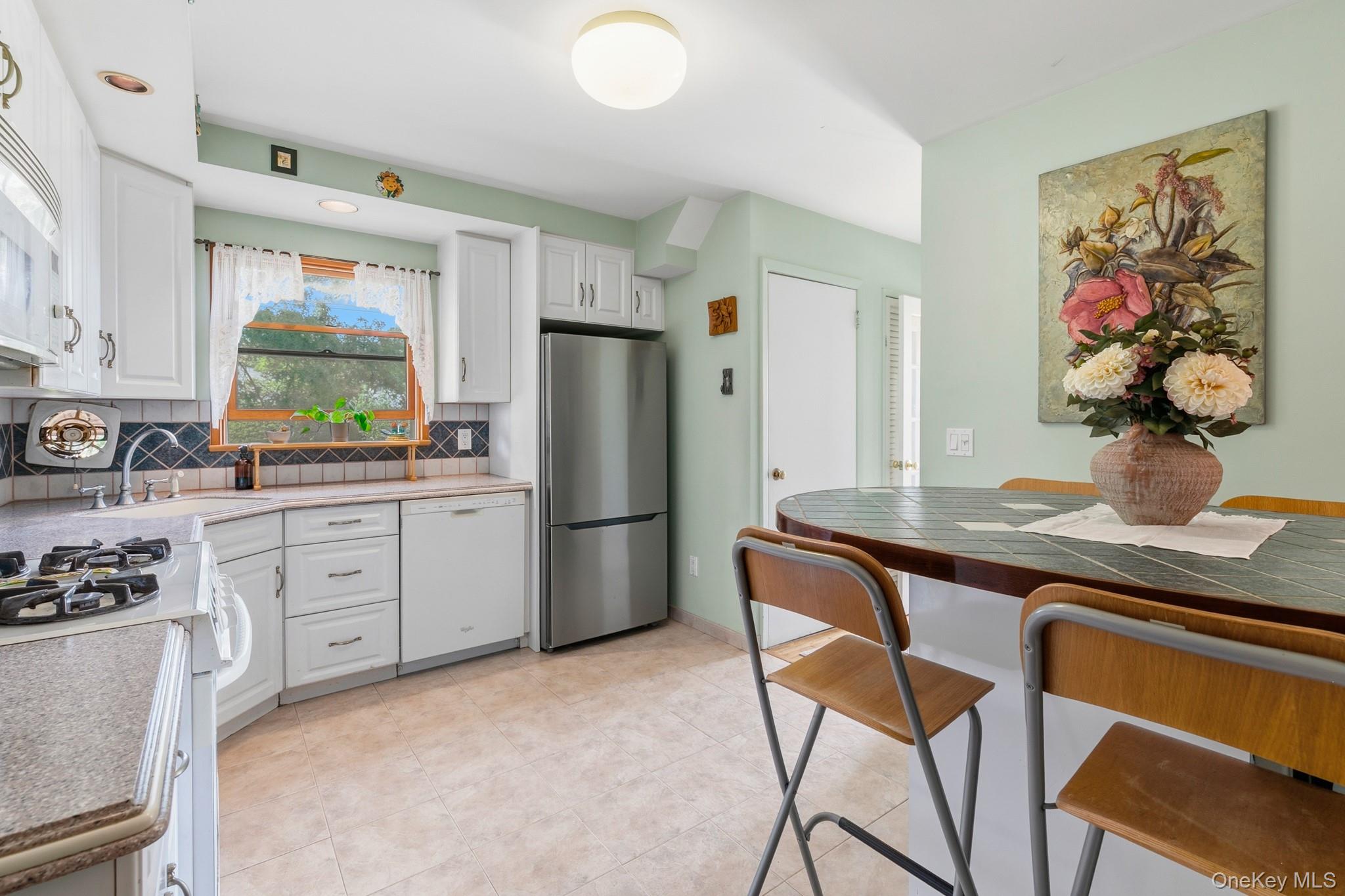 19 Acorn Place — photo 12