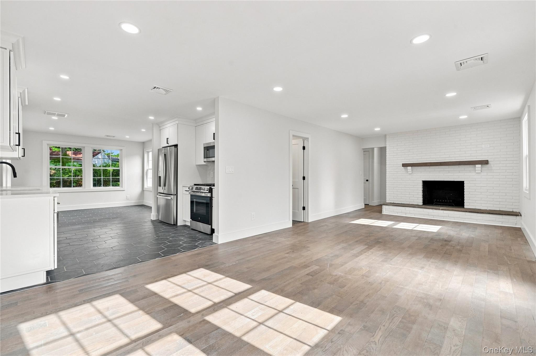 13 Campbell Lane — photo 11