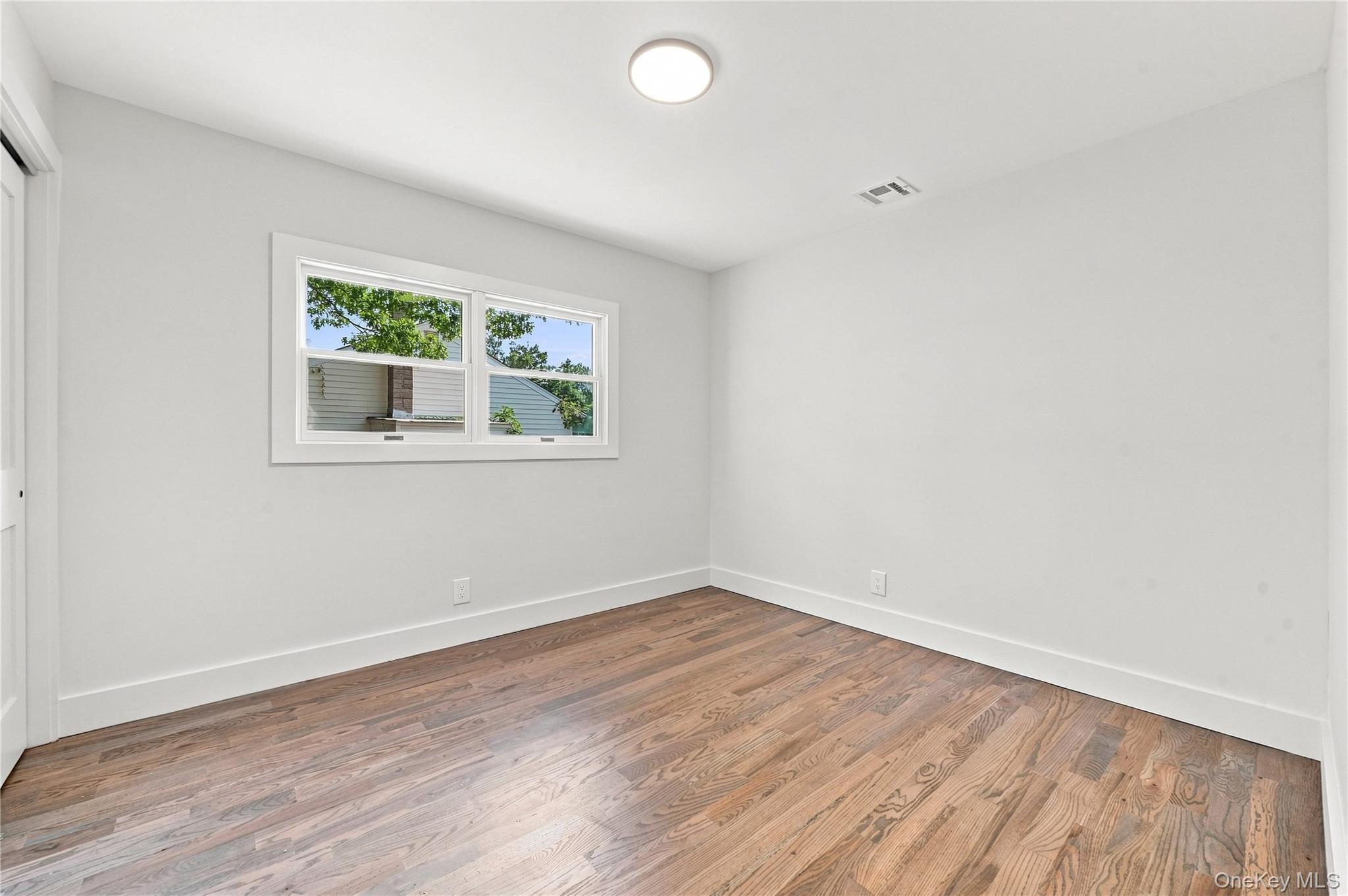 13 Campbell Lane — photo 16