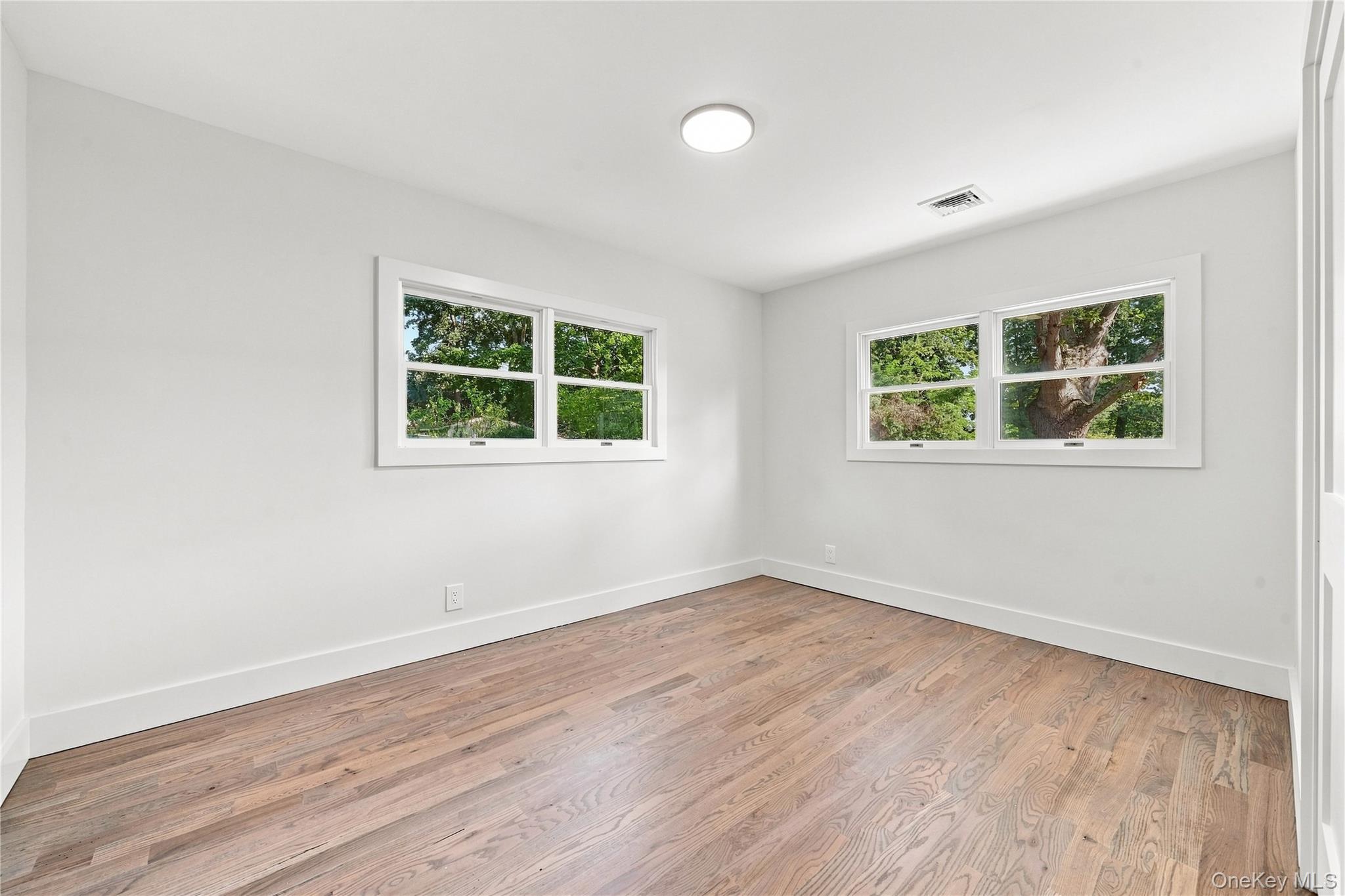13 Campbell Lane — photo 18
