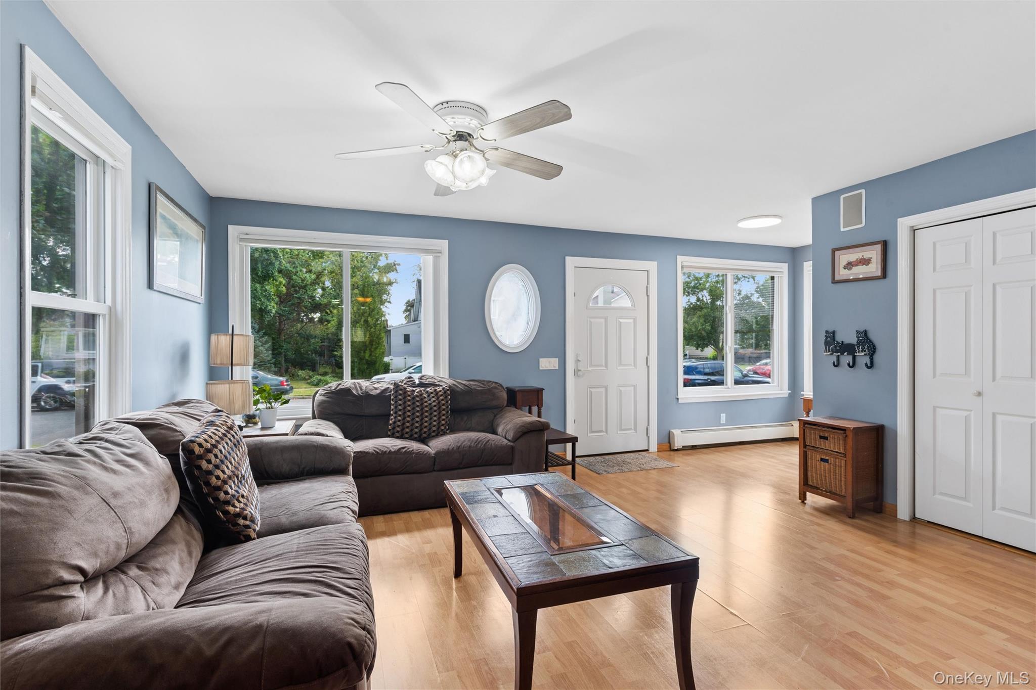 122 Commonwealth Avenue — photo 3