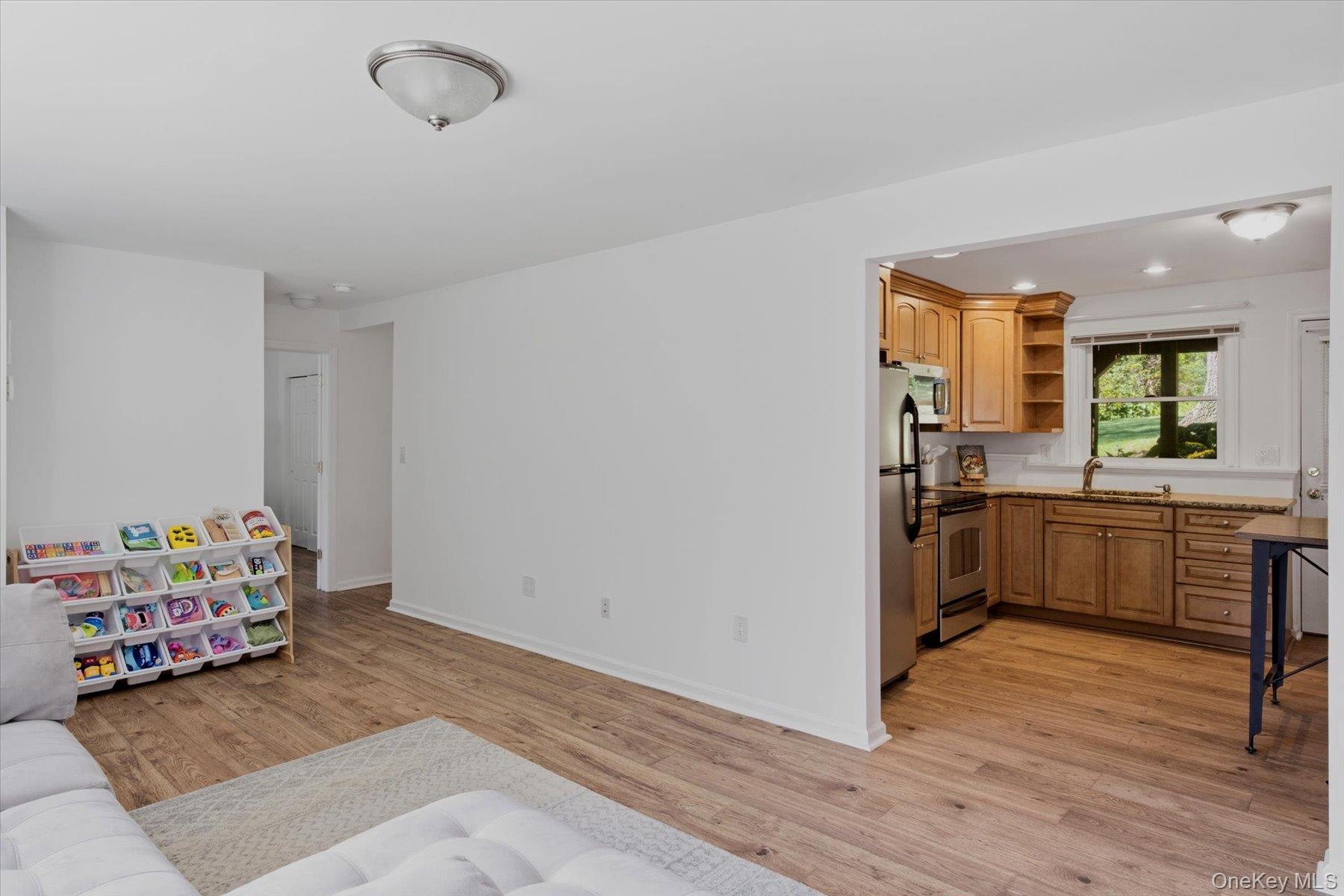 772 Pulaski Road — photo 17