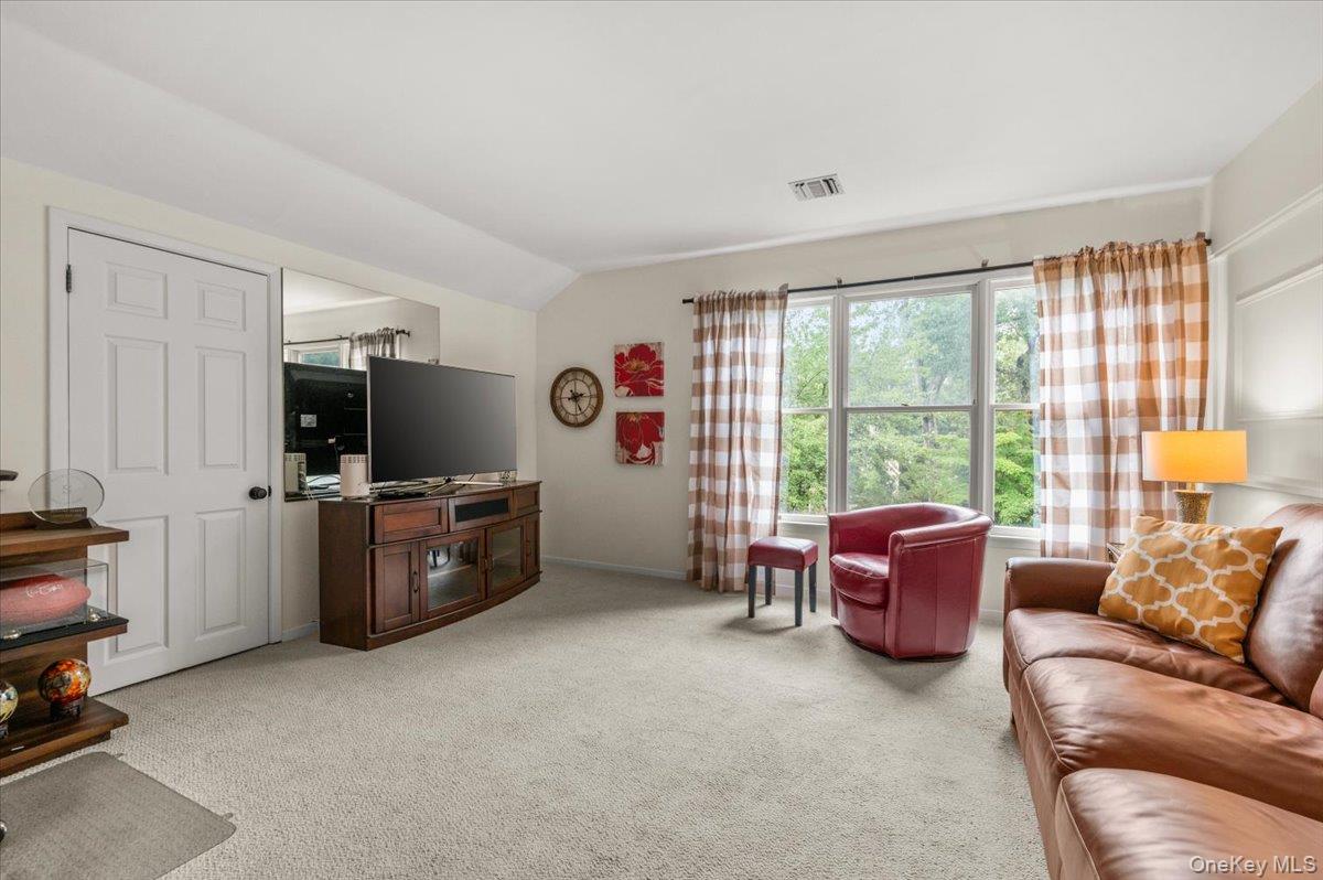 53 Willow Ridge Drive — photo 32