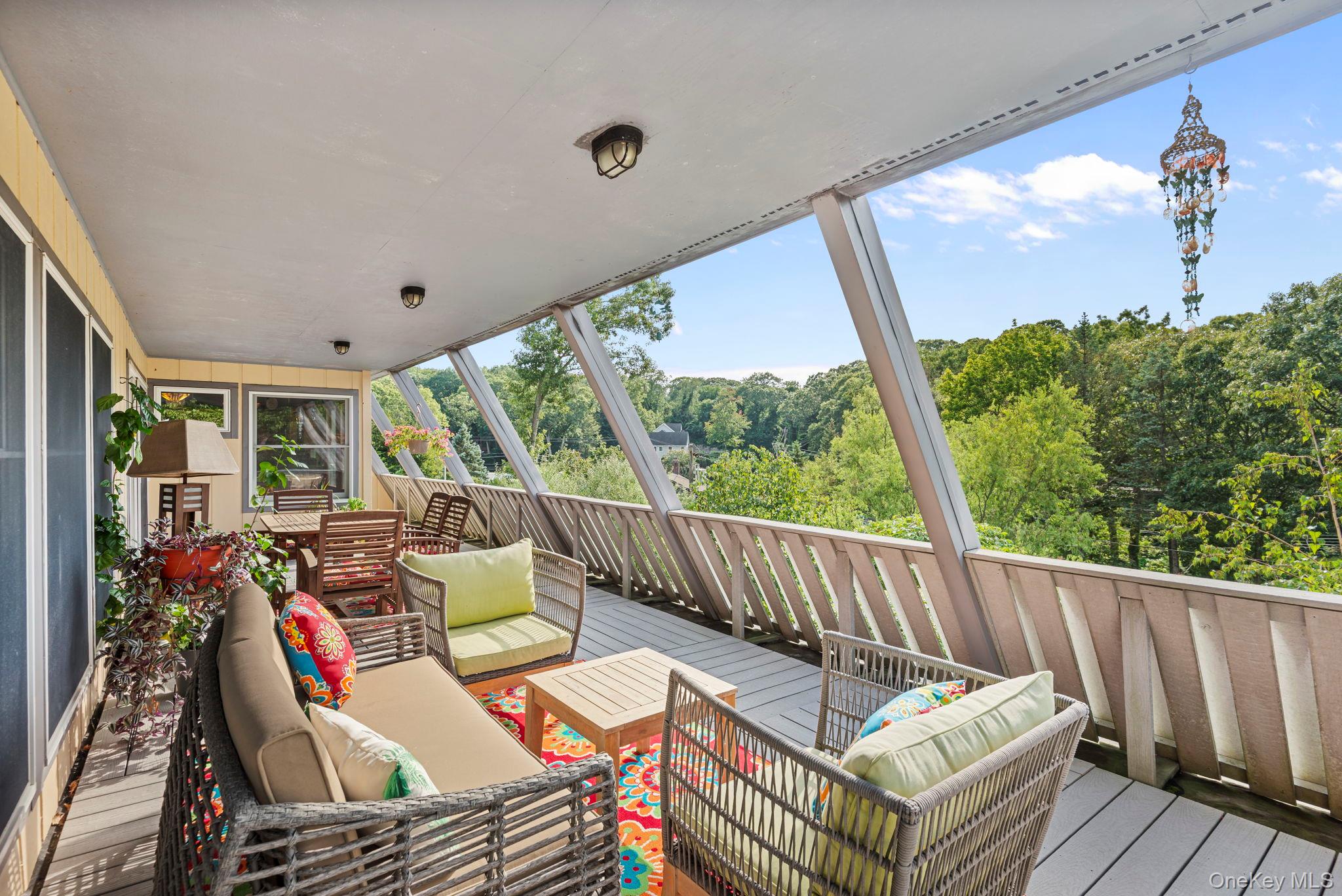 4 Hill Dale Avenue, Miller Place