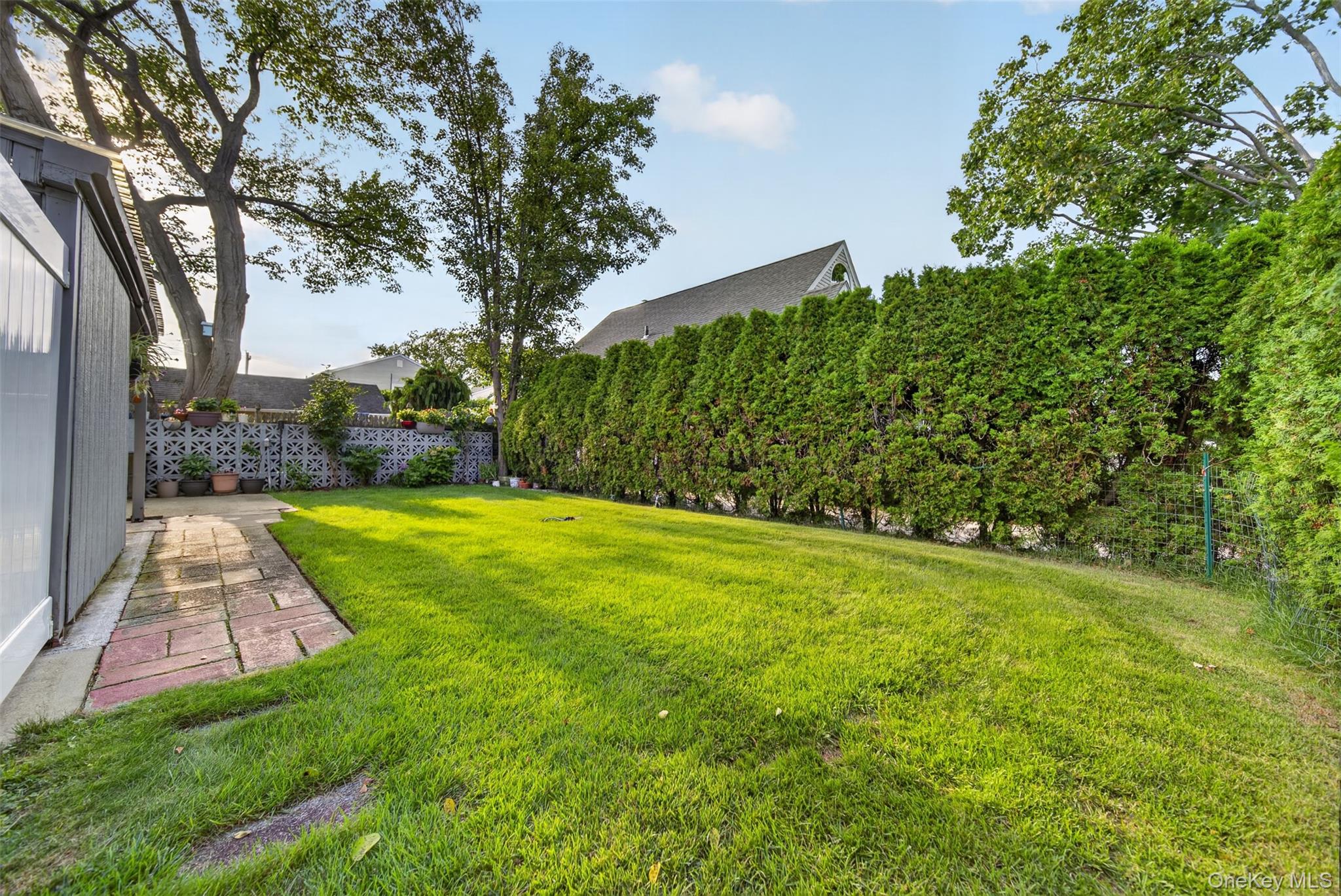 69 Stewart Avenue — photo 32