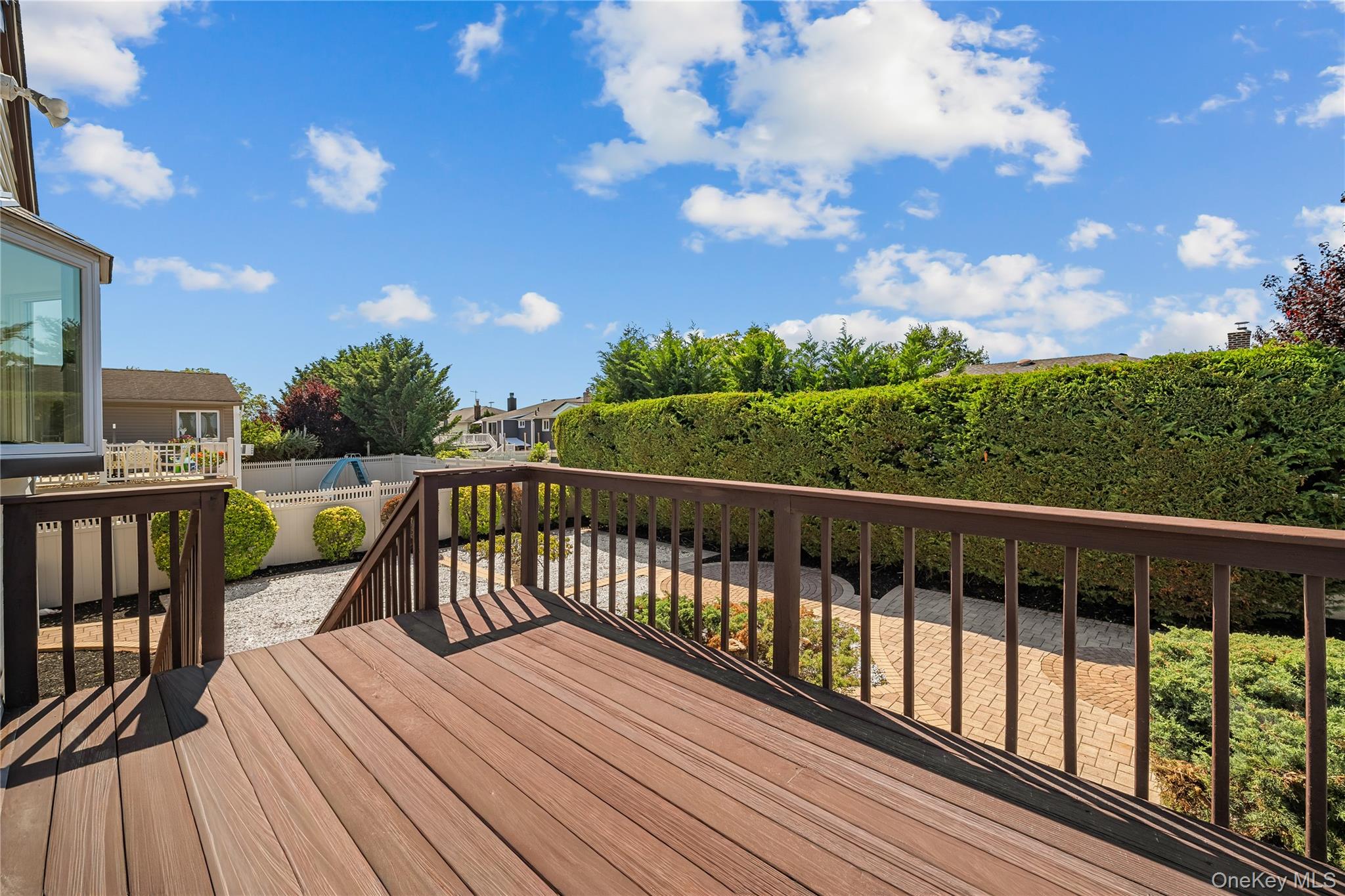 3260 Shore Road — photo 36