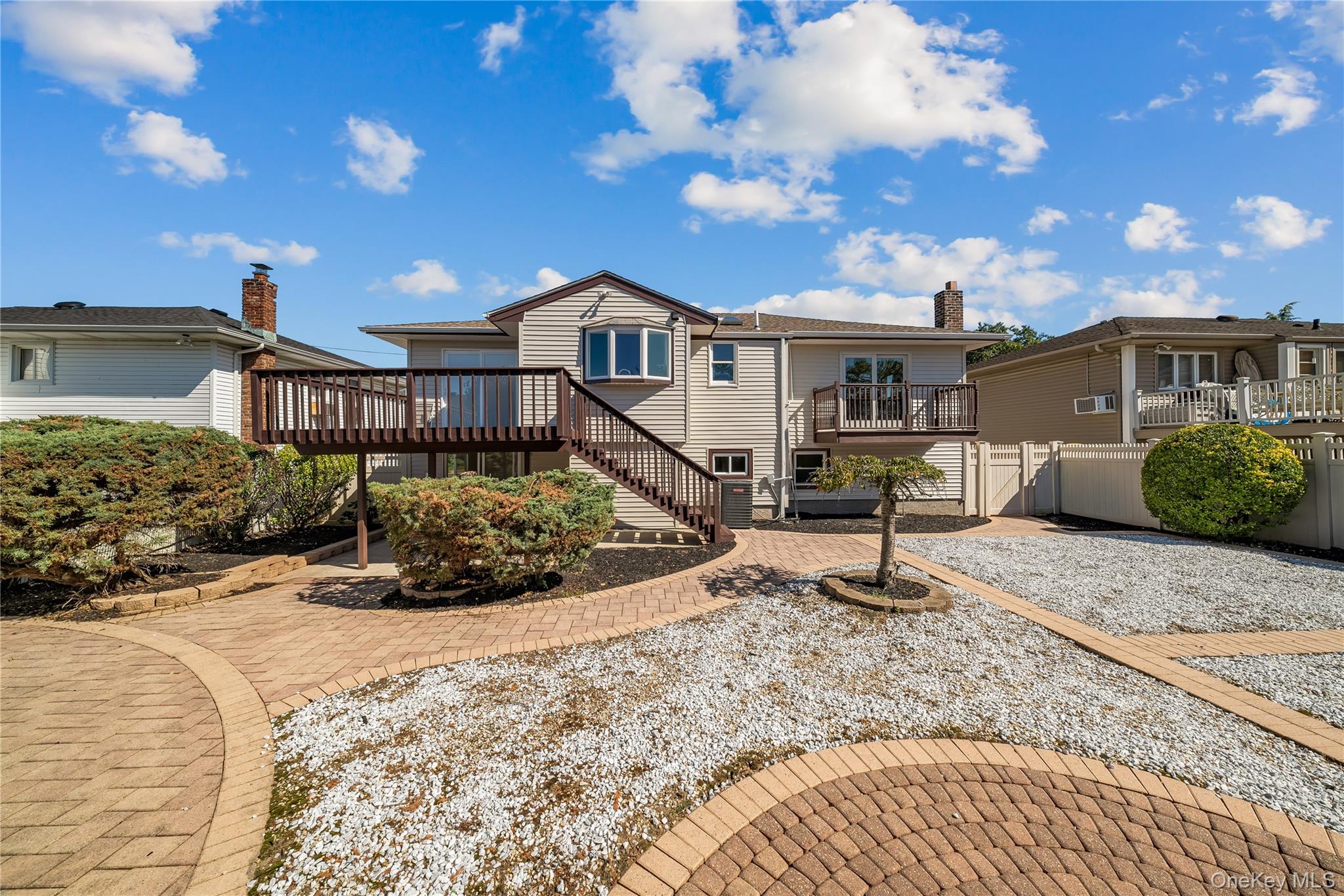 3260 Shore Road — photo 41