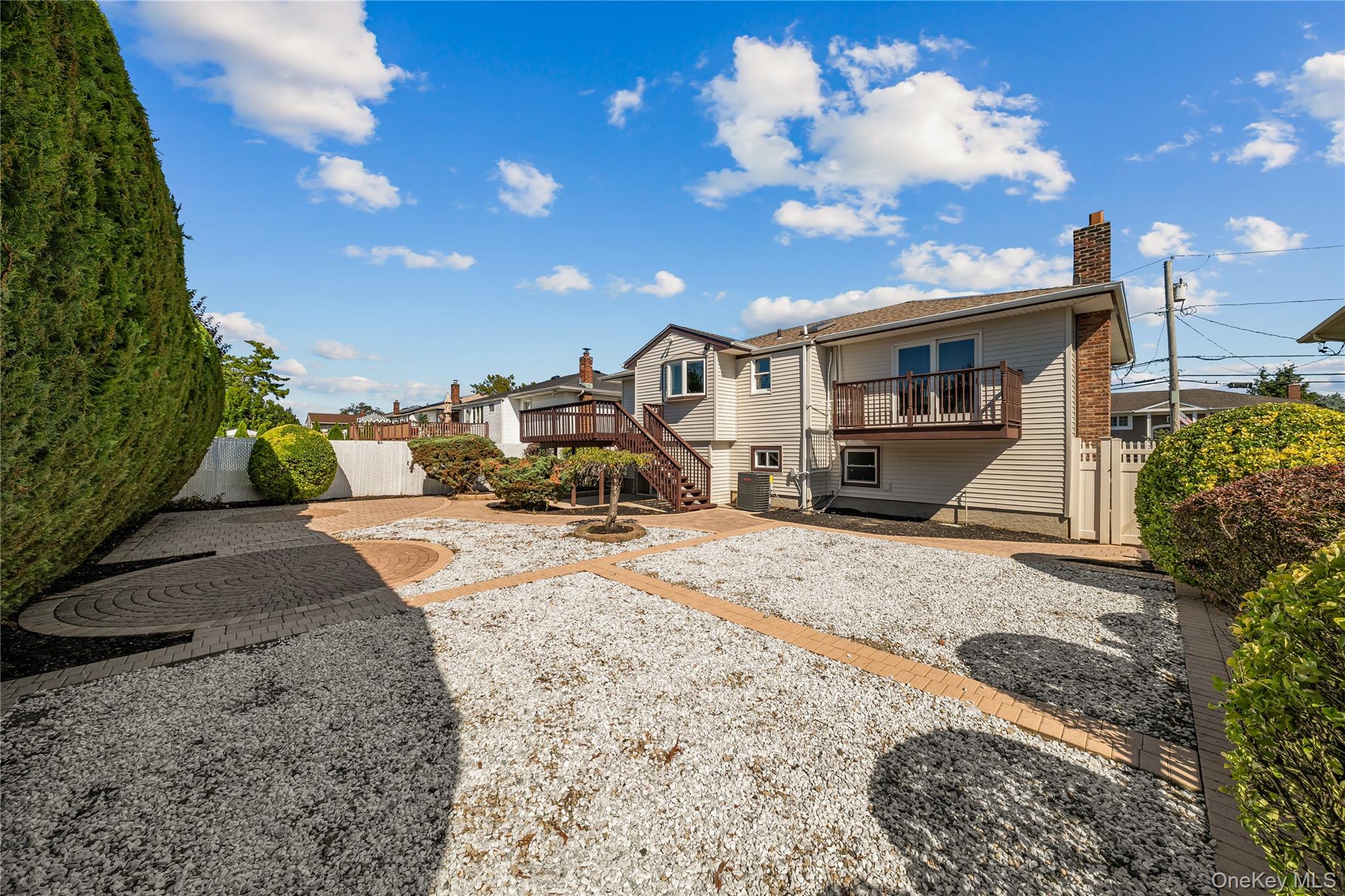 3260 Shore Road — photo 42