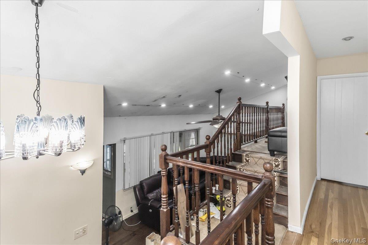 1 Greentree Circle — photo 17