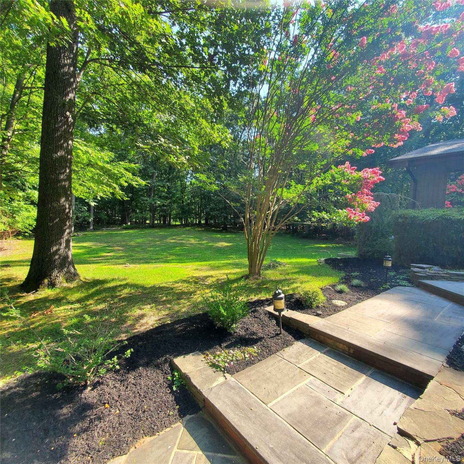 1 Pheasant Lane — photo 14