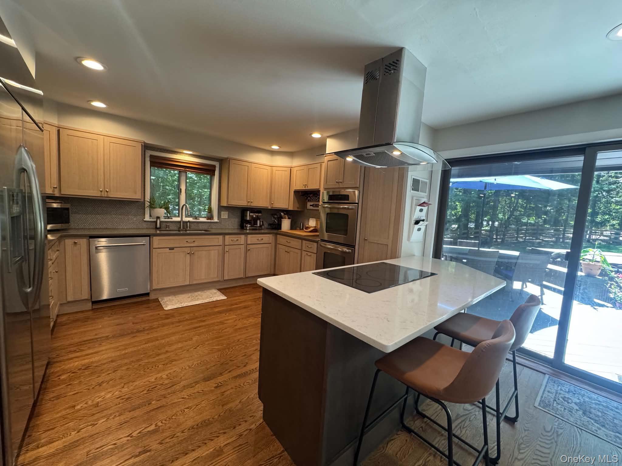 1 Pheasant Lane — photo 4