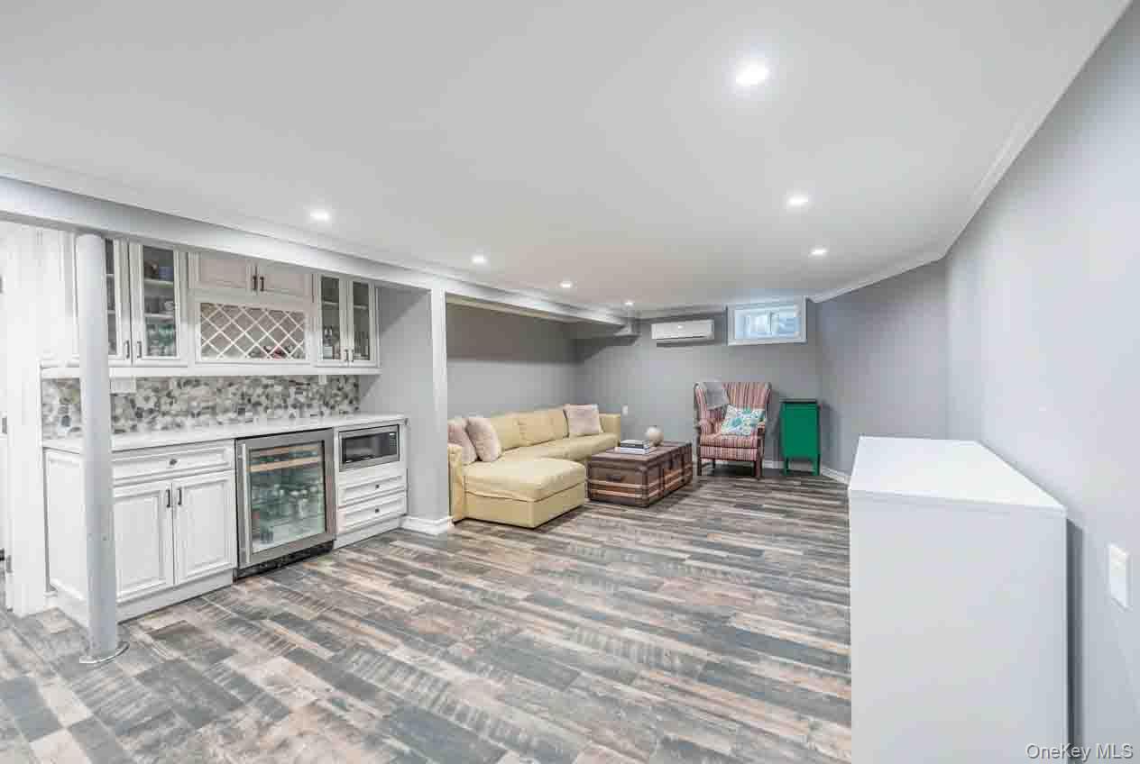 2 Ike Place — photo 21
