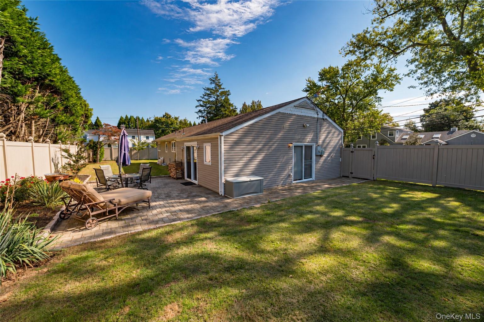 87 Bayway Avenue — photo 16