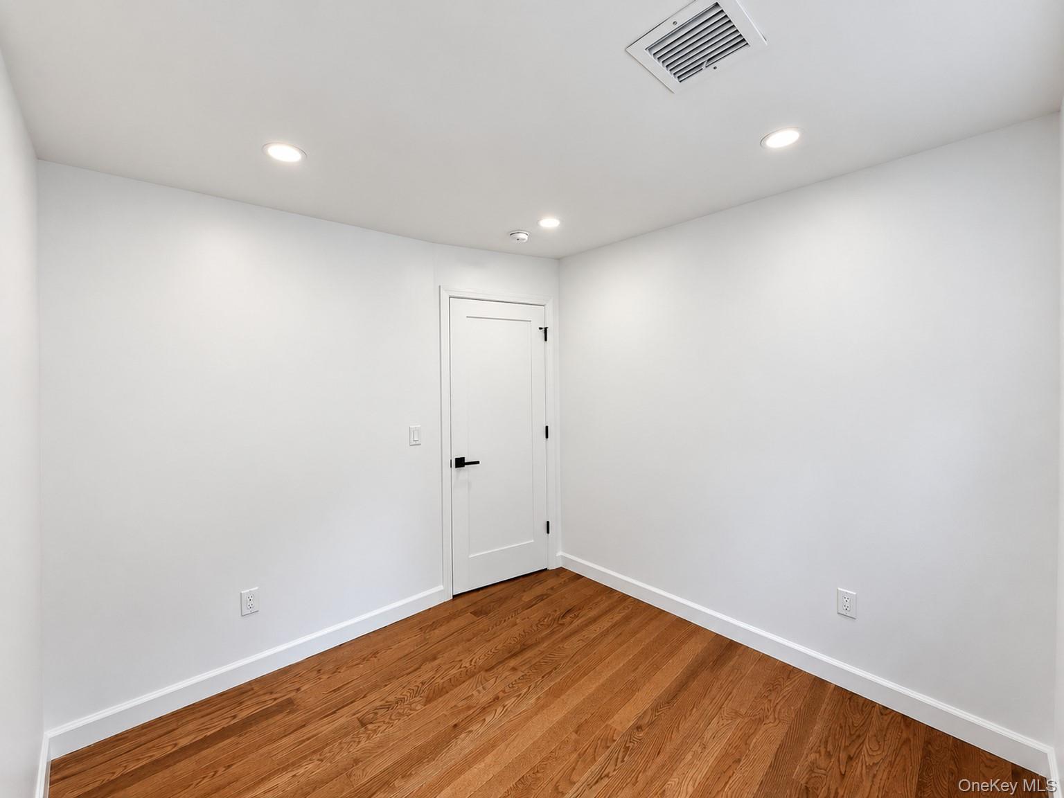 82 Ocean Avenue — photo 10