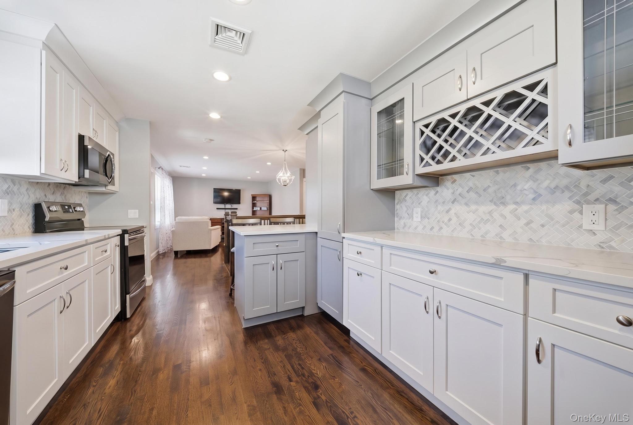 18 Devon Road — photo 8