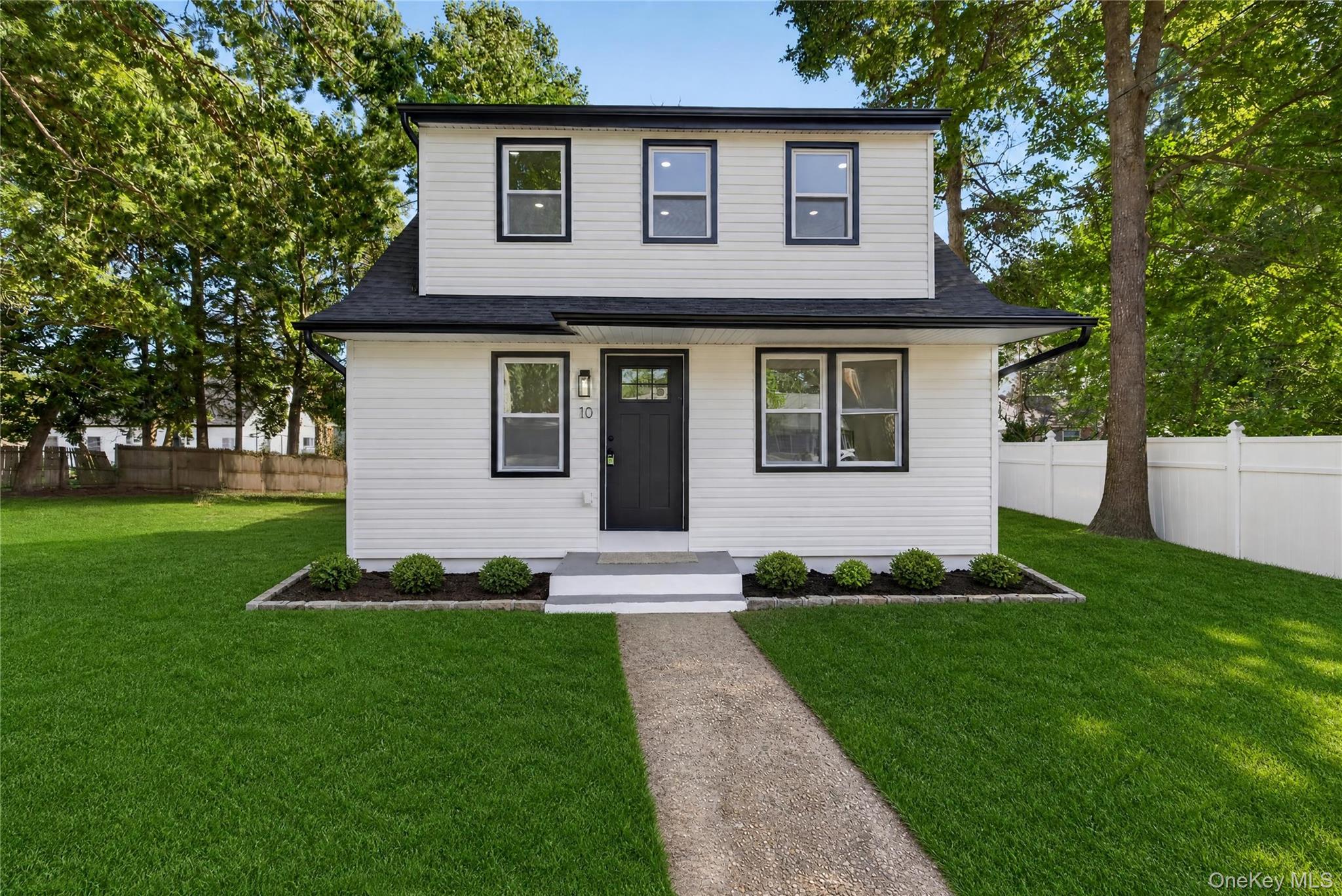 10 harrison Drive, Shirley