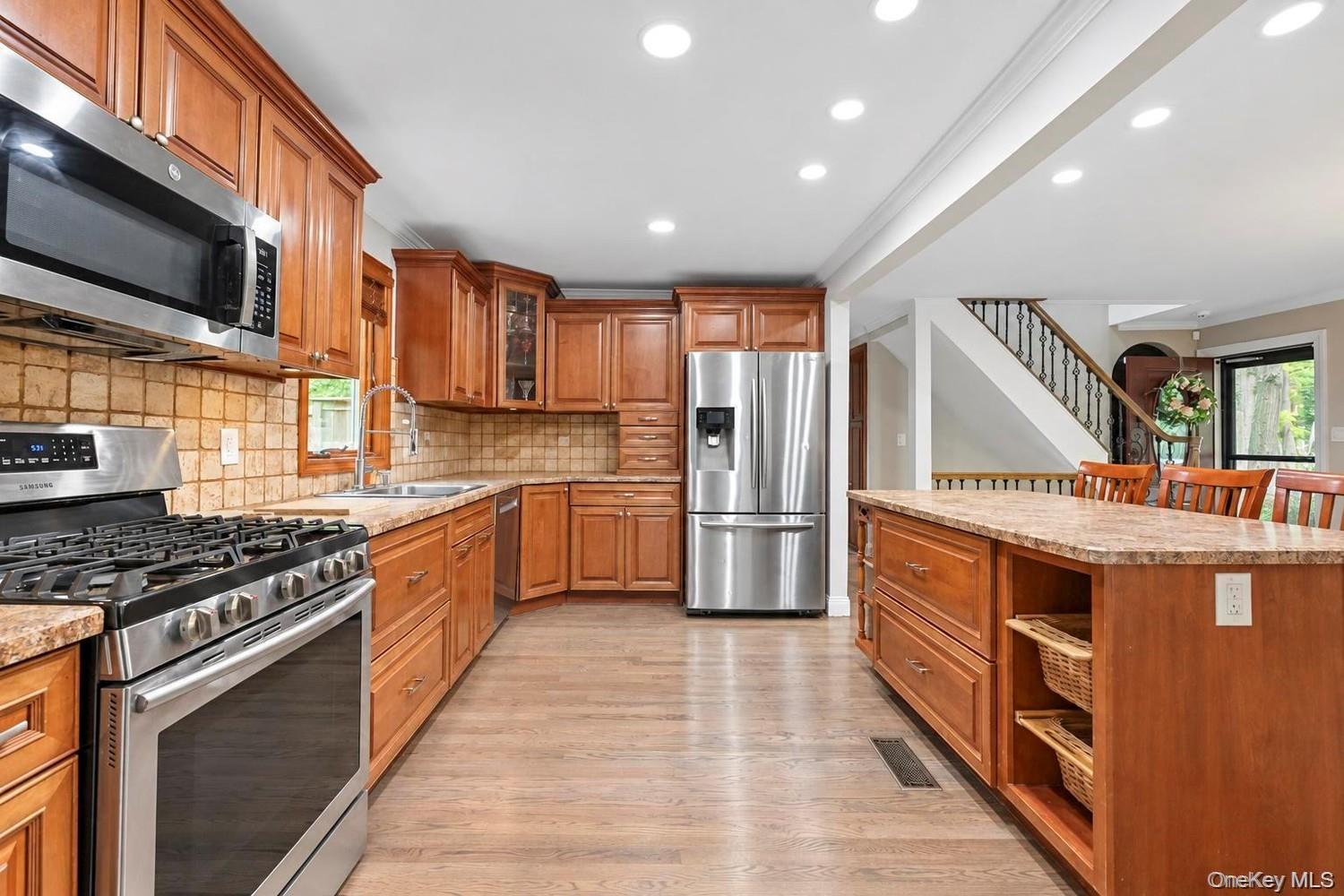 15 Hillcrest Avenue — photo 13
