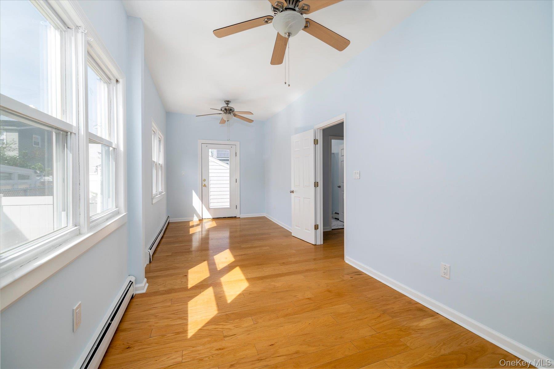 48 Windsor Parkway — photo 22