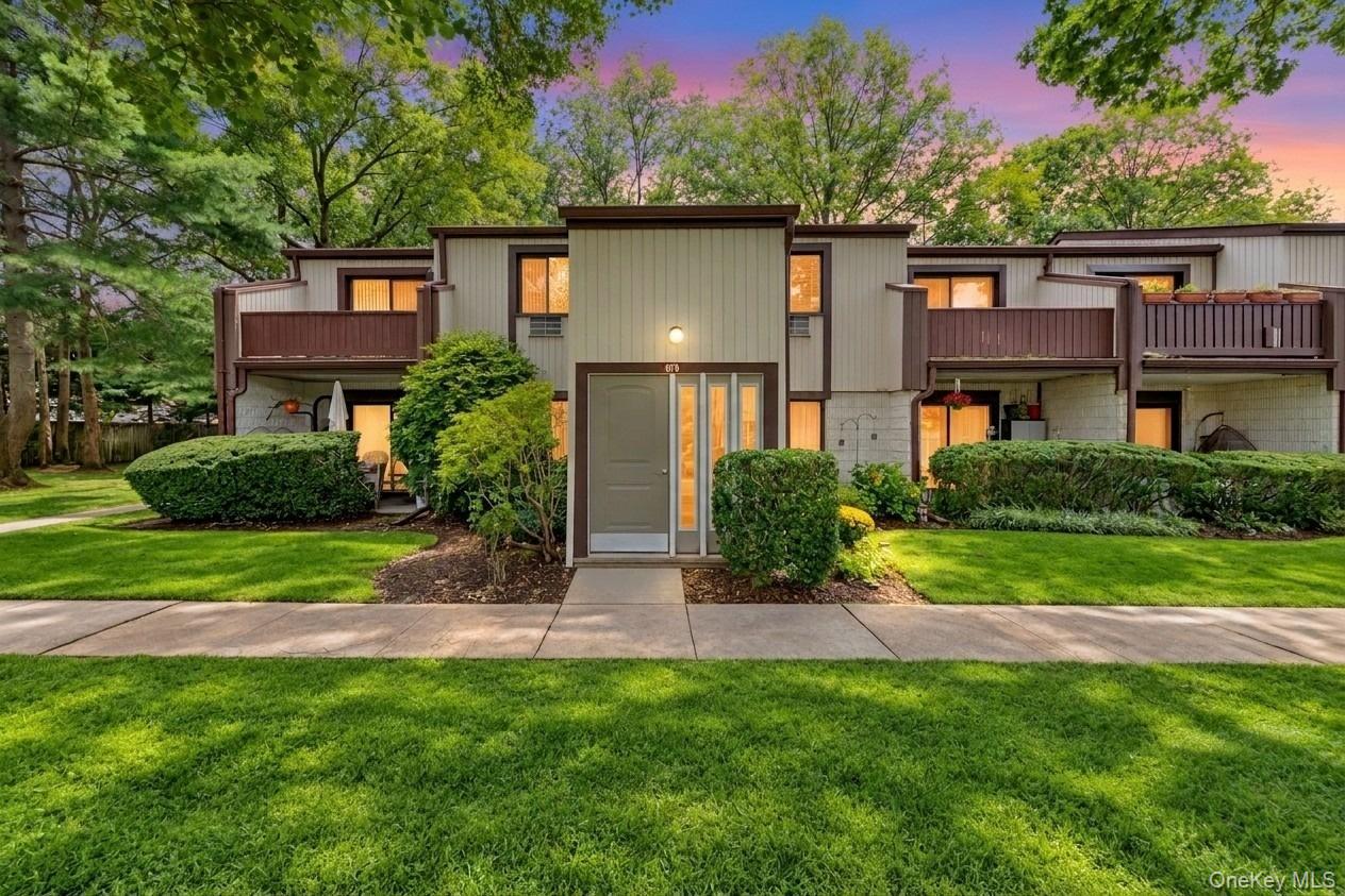 107 Richmond Boulevard #4B, Ronkonkoma