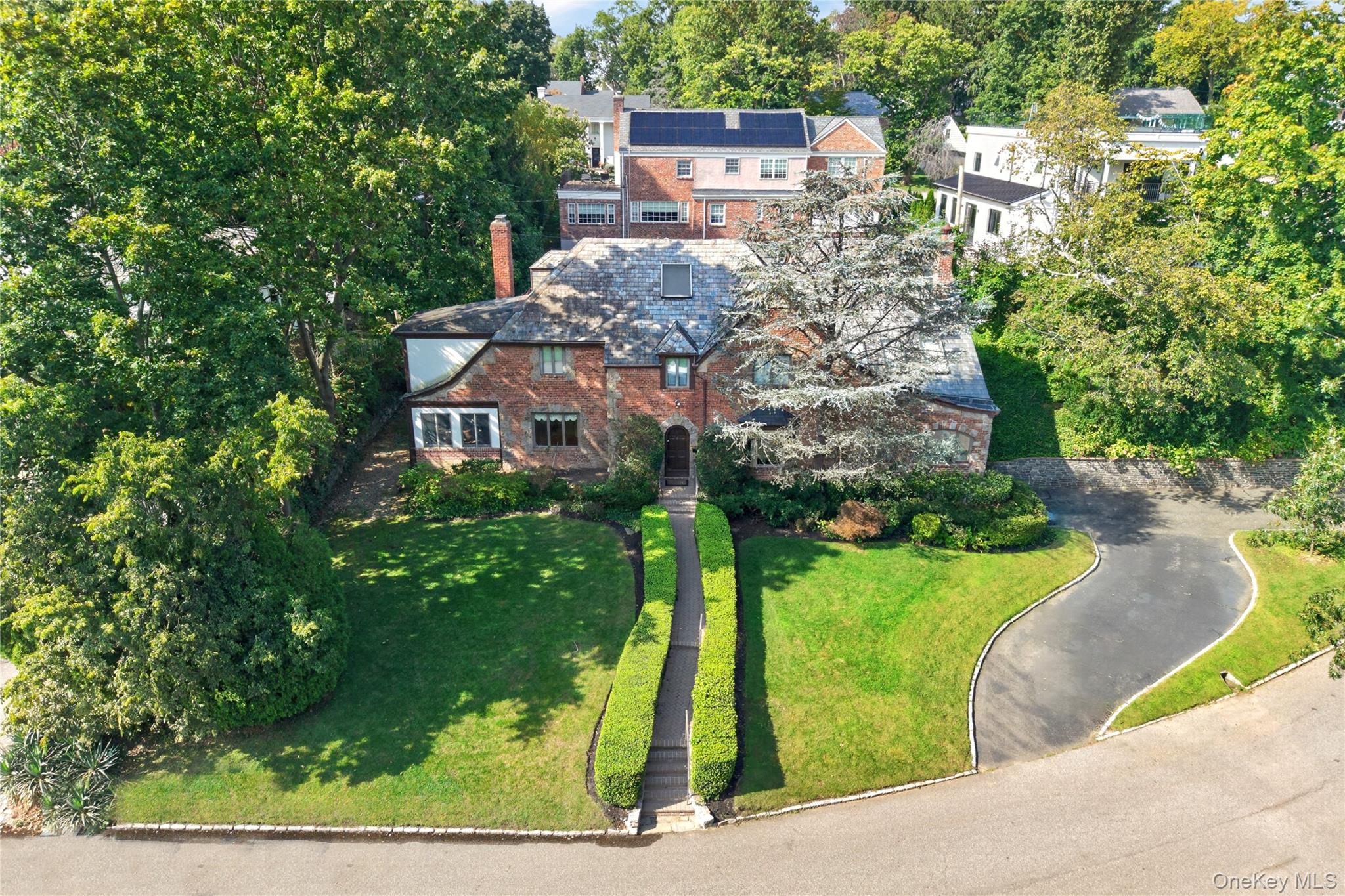4 Parkwood Drive — photo 40