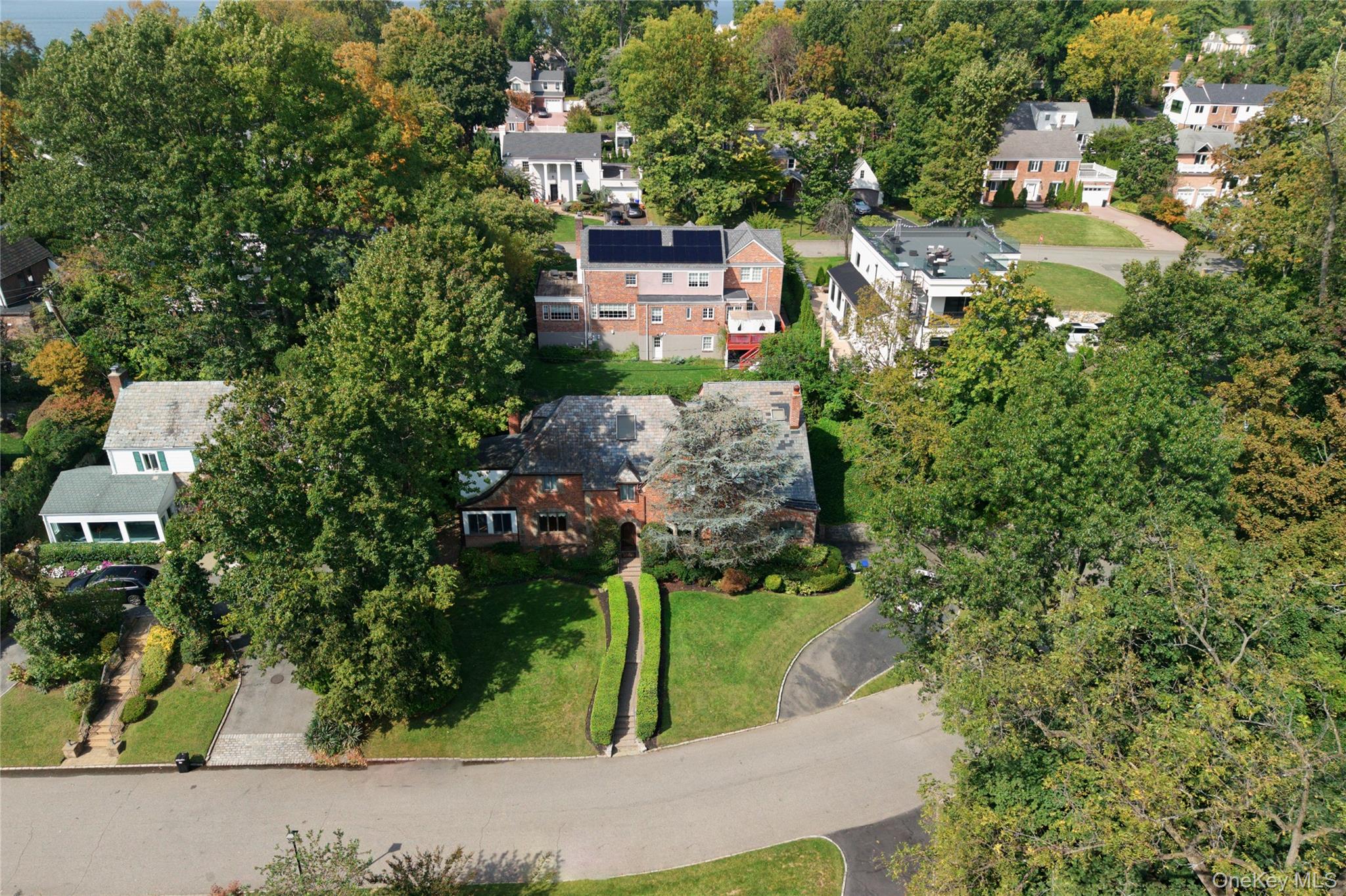 4 Parkwood Drive — photo 41