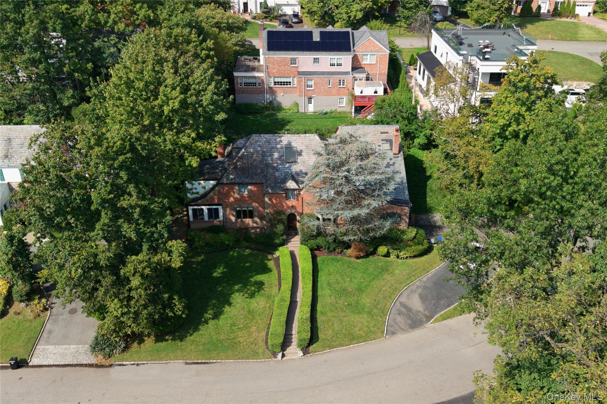 4 Parkwood Drive — photo 42