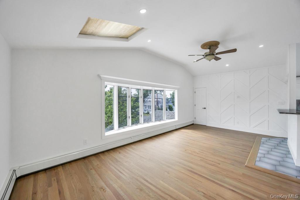 2331 Neptune Avenue — photo 13