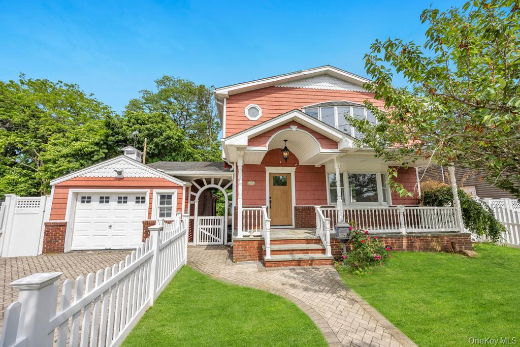 2331 Neptune Avenue — photo 3