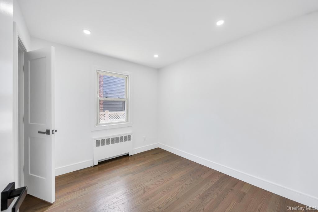 2331 Neptune Avenue — photo 31