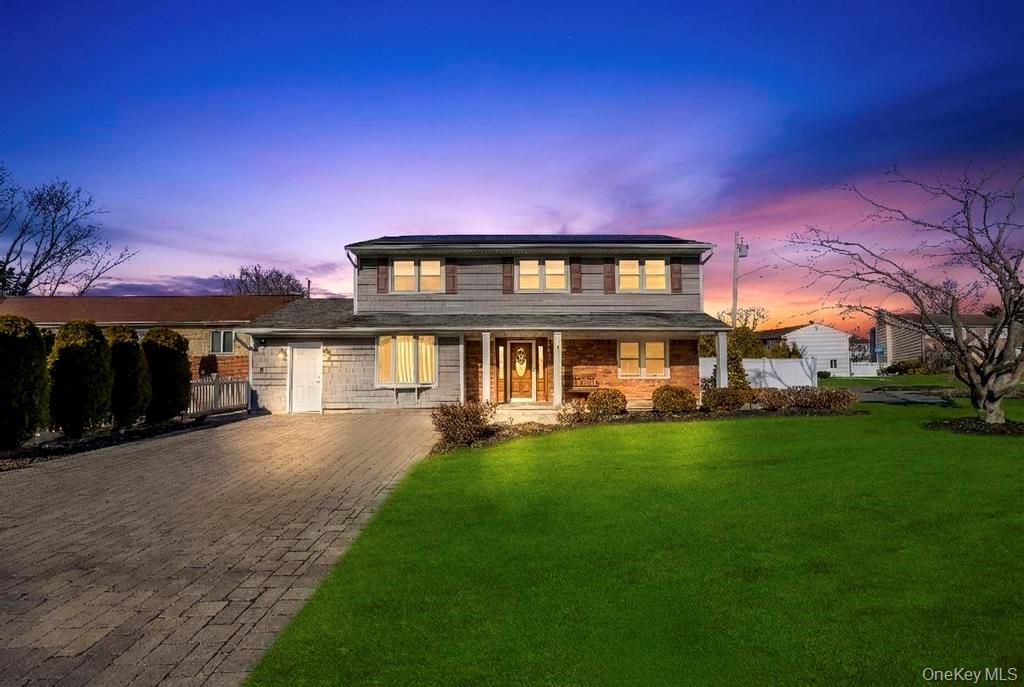 3 Avelaine Court, Babylon