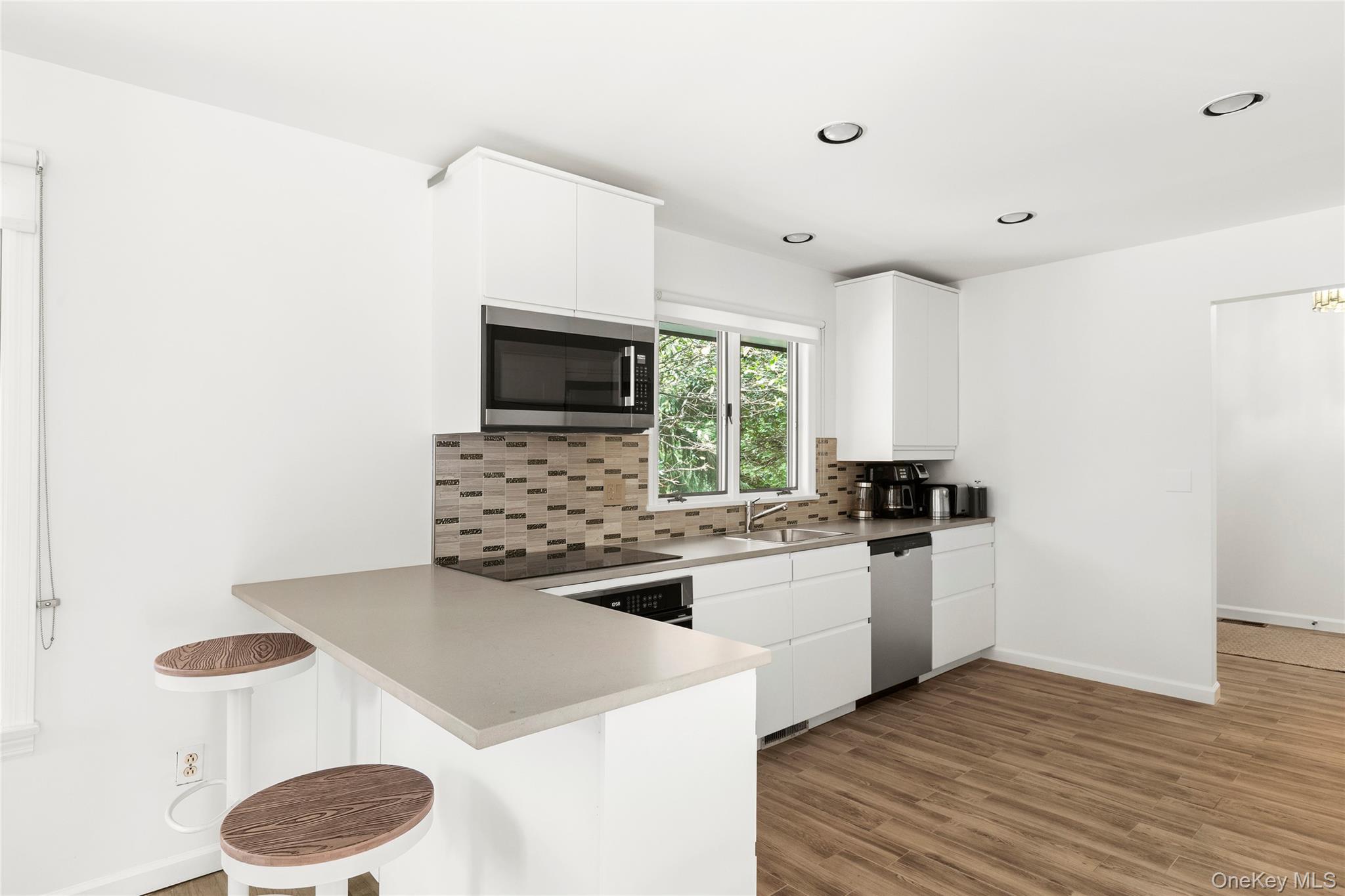422 Montauk Highway — photo 7