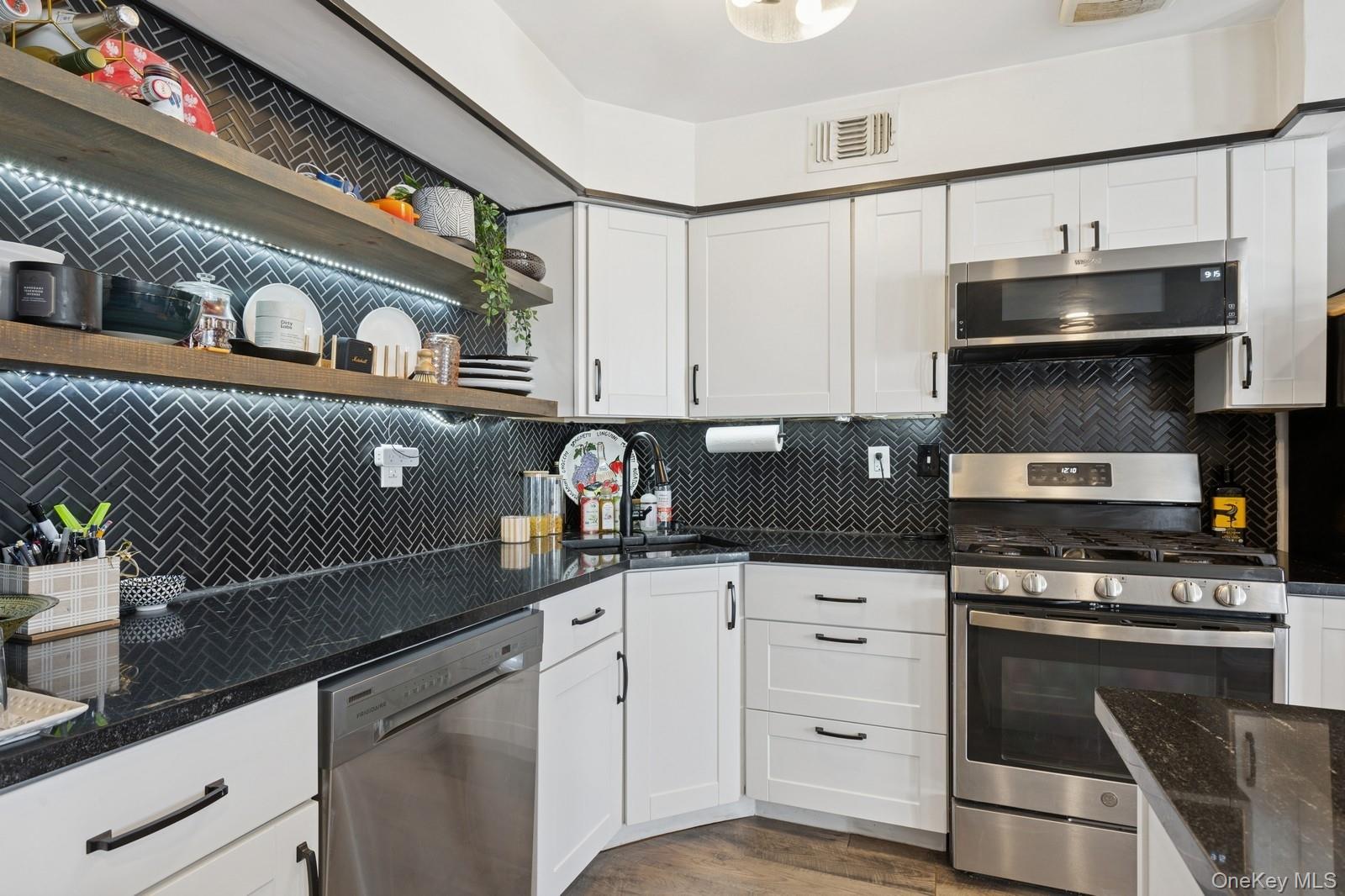 33 Fairview Circle — photo 9