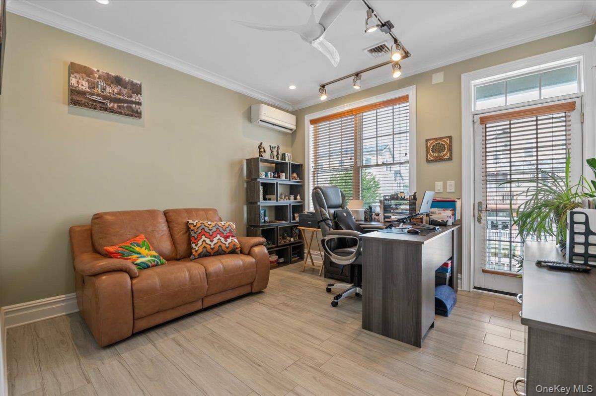 639 Lincoln Street — photo 16