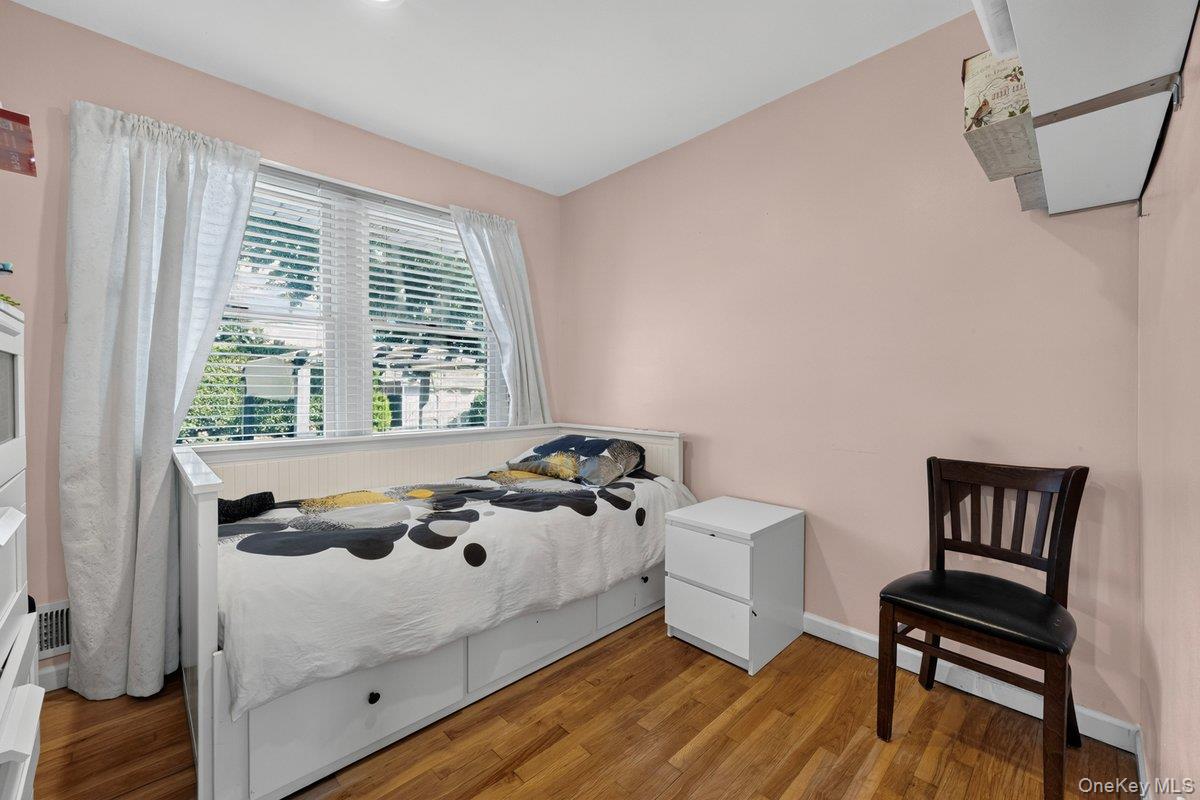 53 Burlington Avenue — photo 7