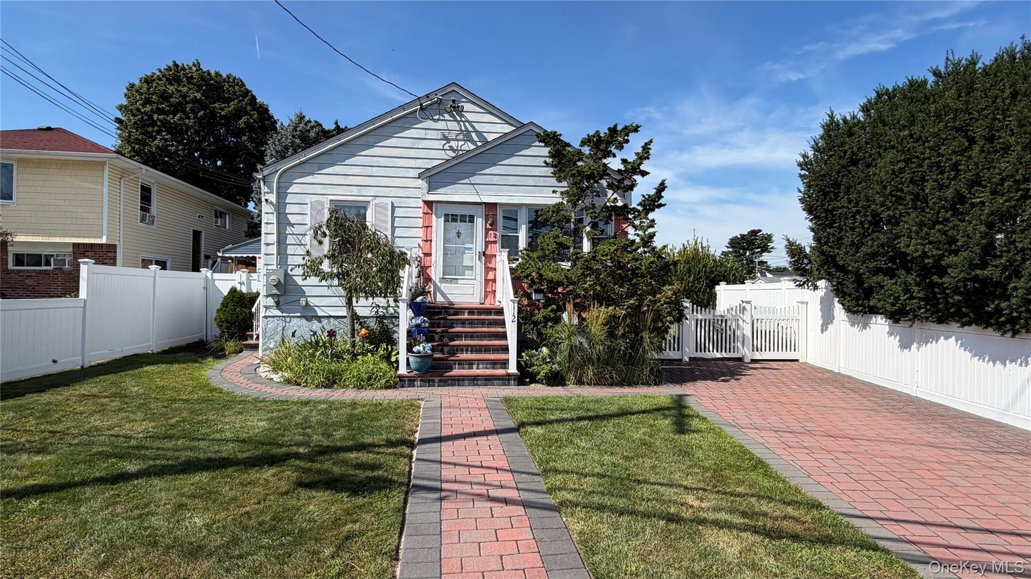 112 Morgan Street, Hicksville