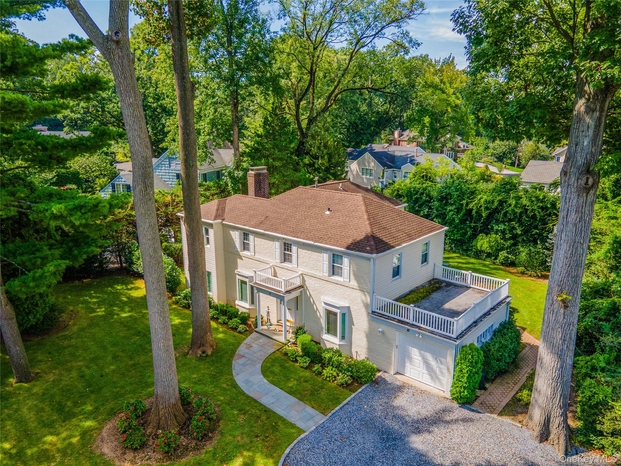 30 Old Field Lane, Great Neck