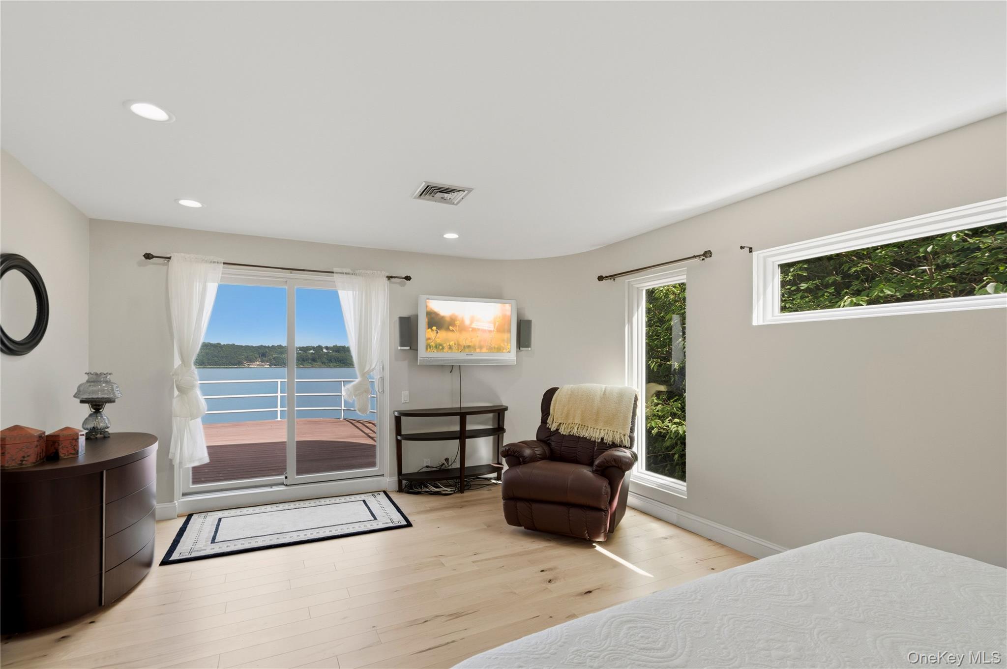 26 Tennis Court Road — photo 28