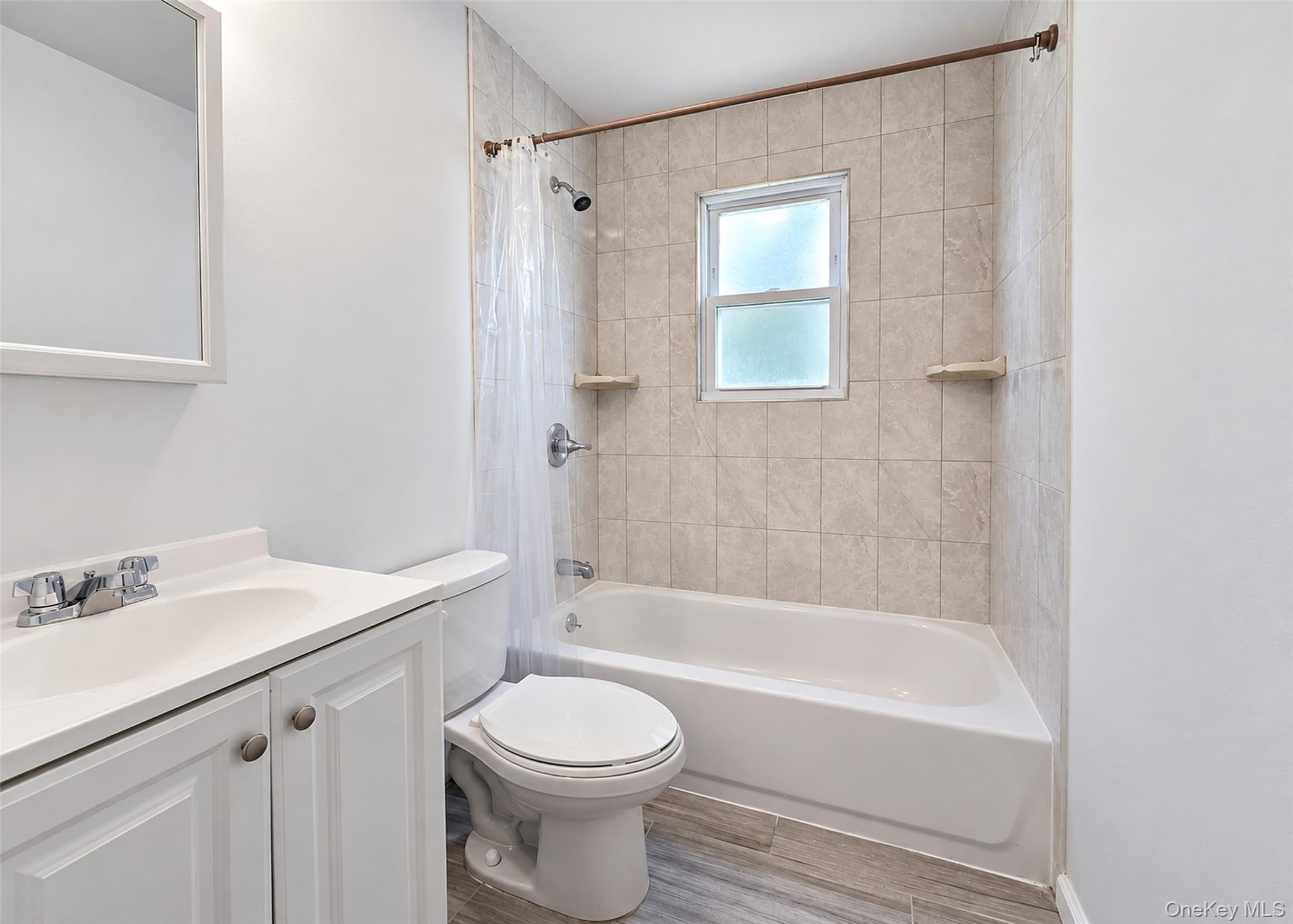 678 Clinton Avenue — photo 22