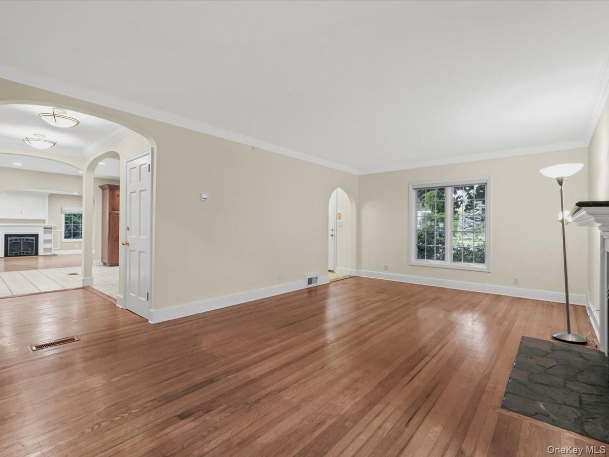 2 Amherst Road — photo 7